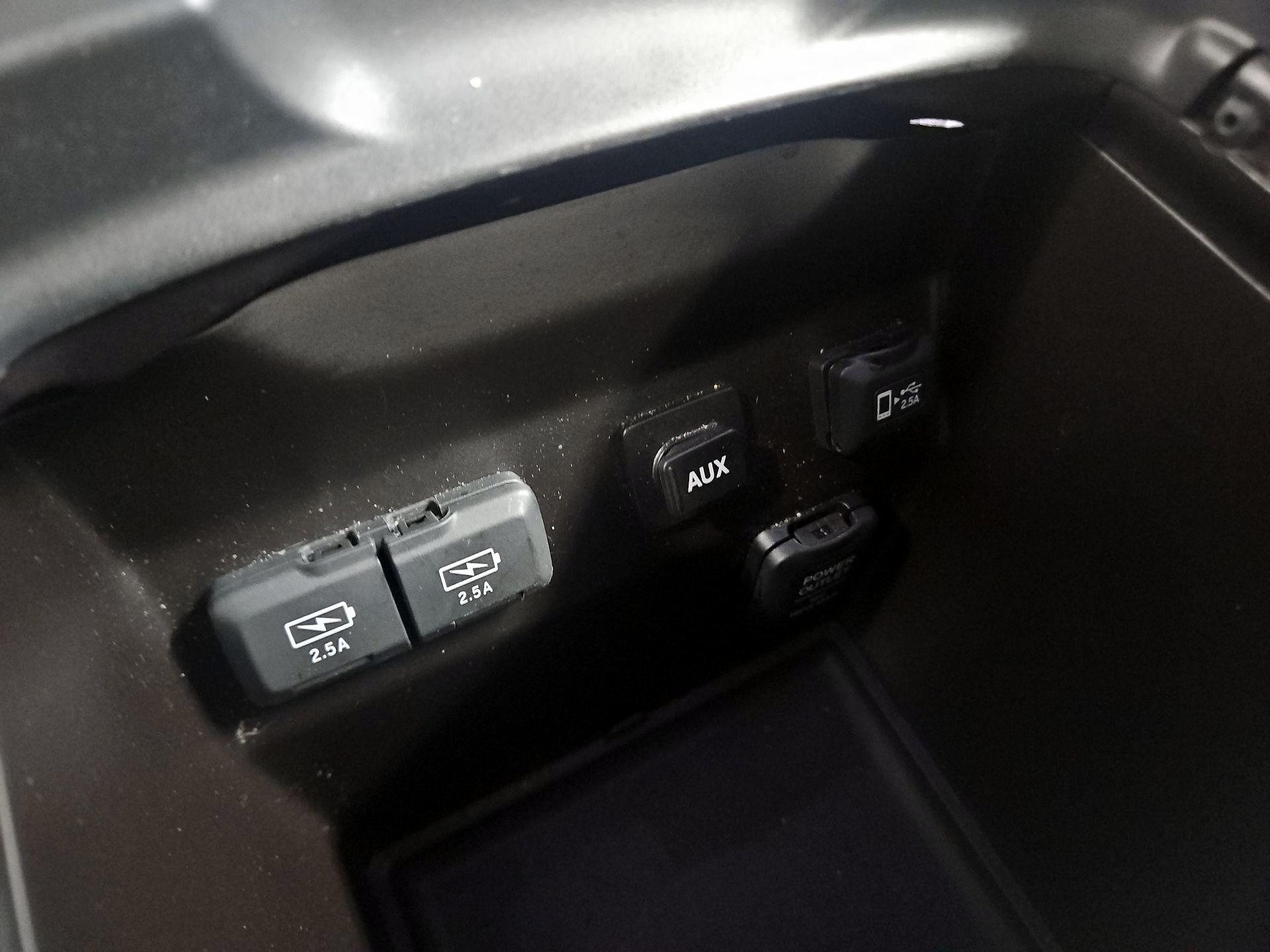 Thumbnail: 2018 Acura MDX - 19