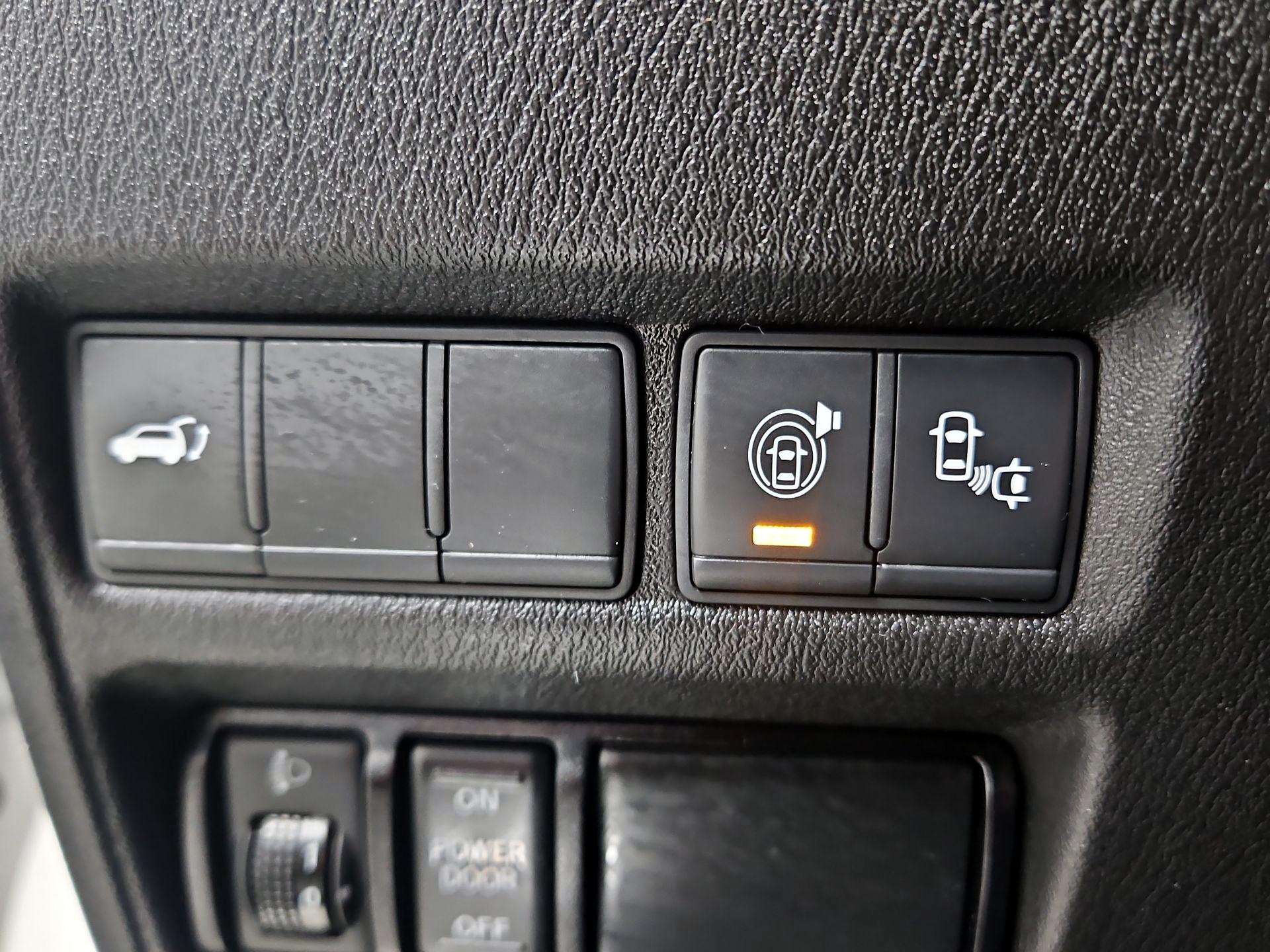 Thumbnail: 2017 Nissan Armada - 13