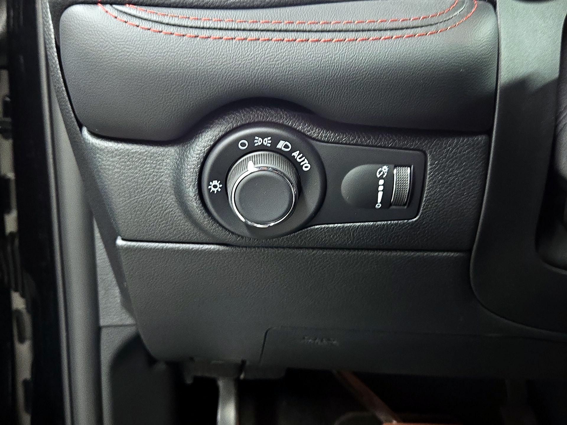 Thumbnail: 2025 Dodge Durango - 13