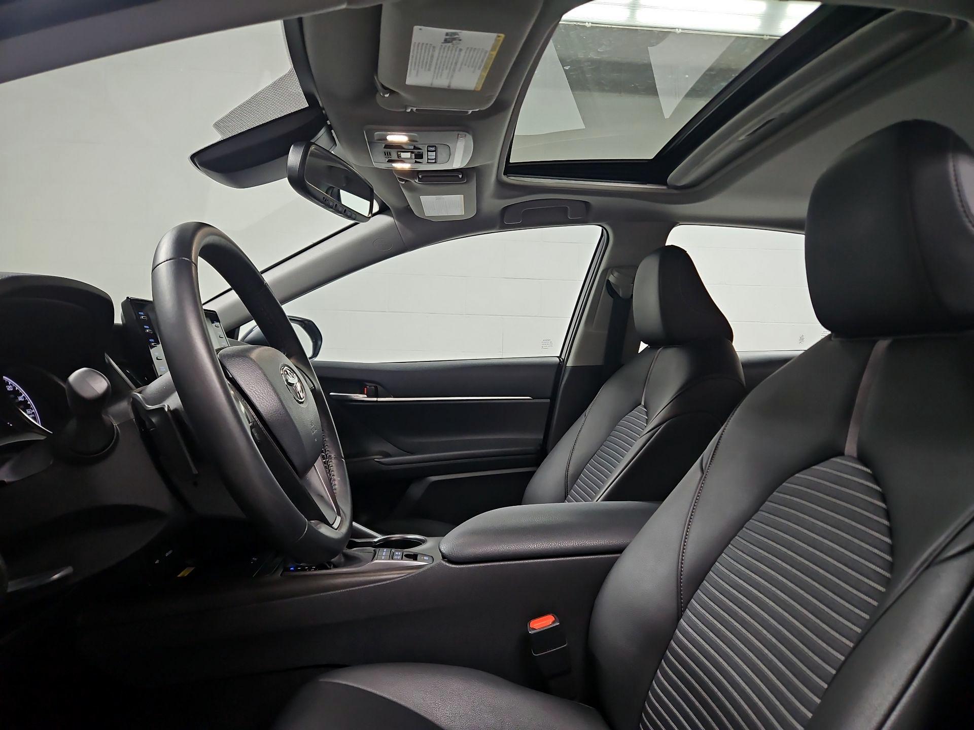 Thumbnail: 2022 Toyota Camry - 19