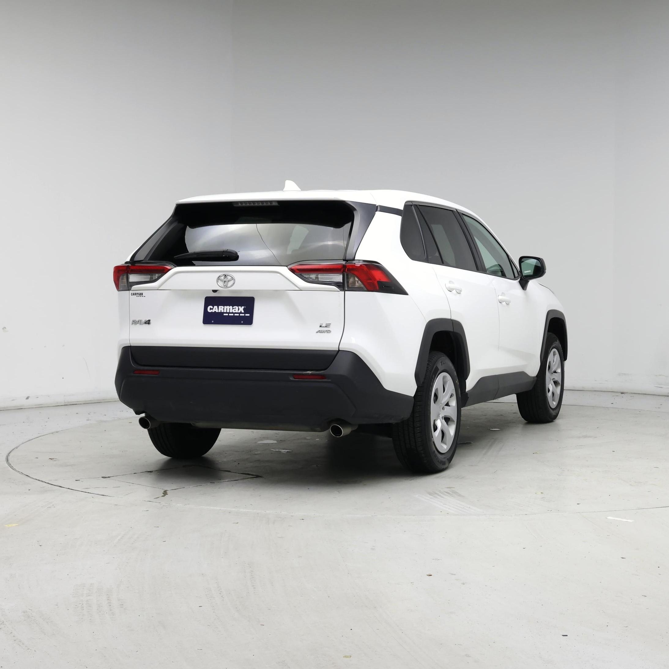 Thumbnail: 2024 Toyota RAV4 - 8