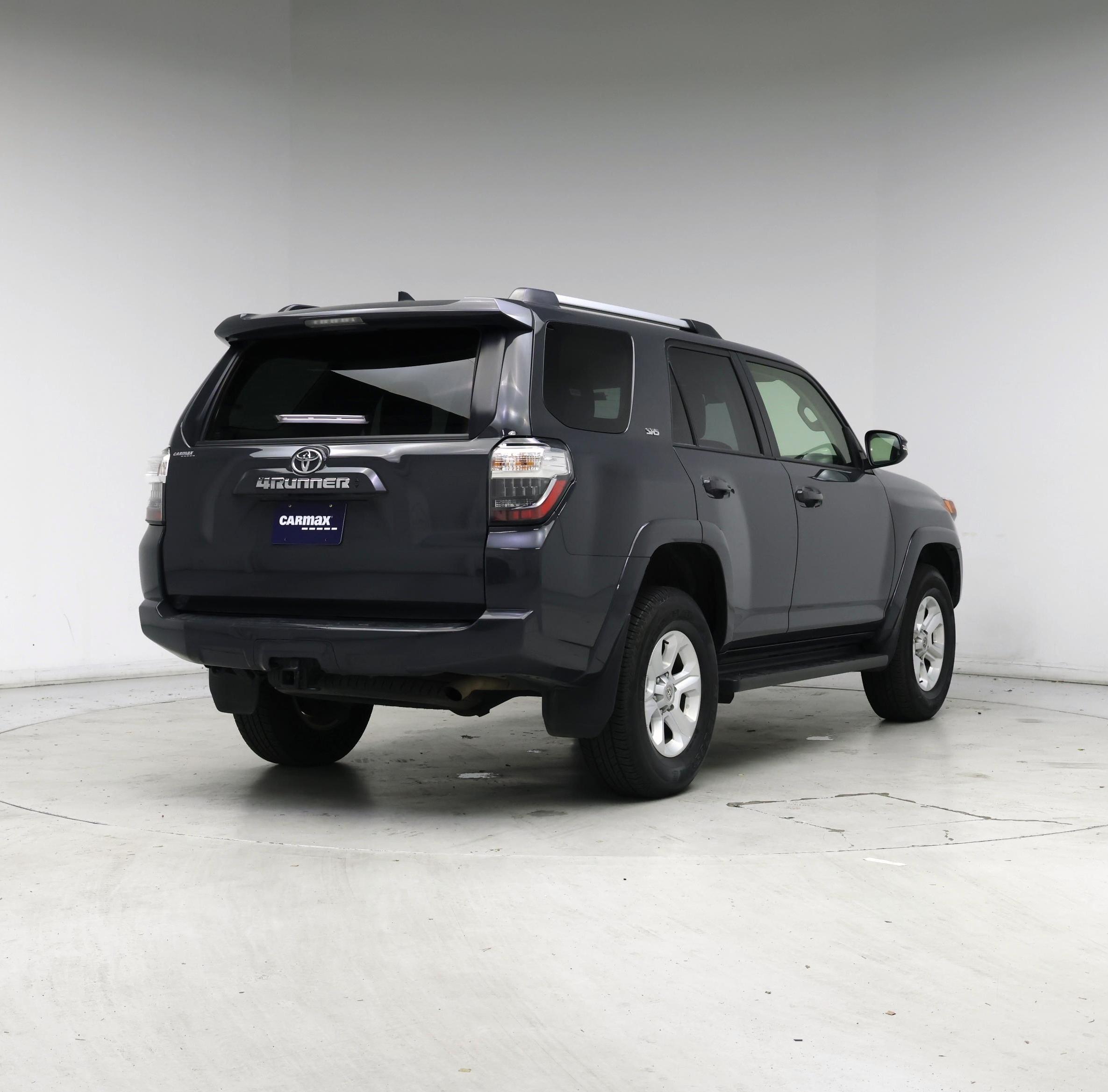 Thumbnail: 2024 Toyota 4Runner - 8