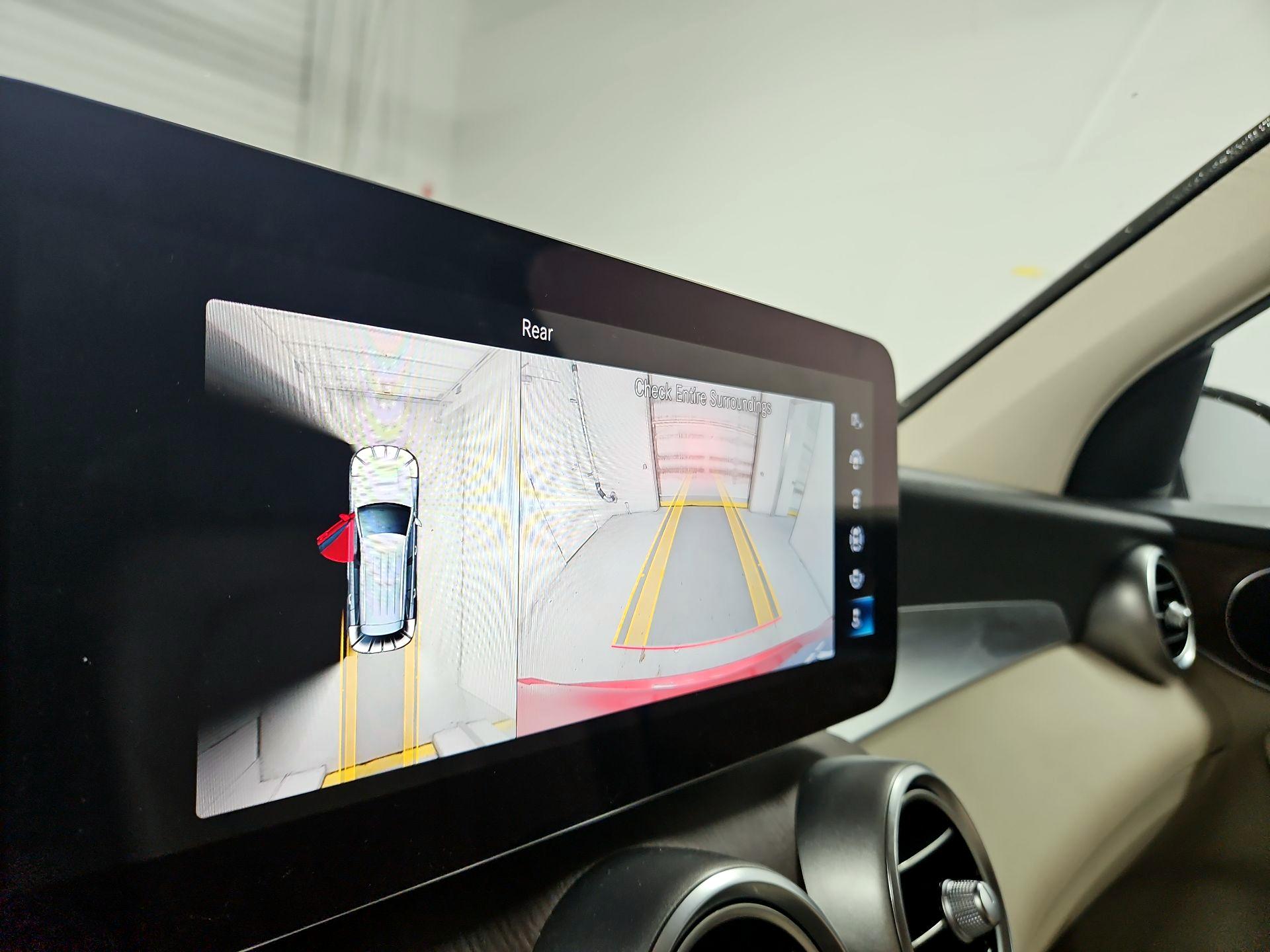 Thumbnail: 2020 Mercedes-Benz GLC - 14