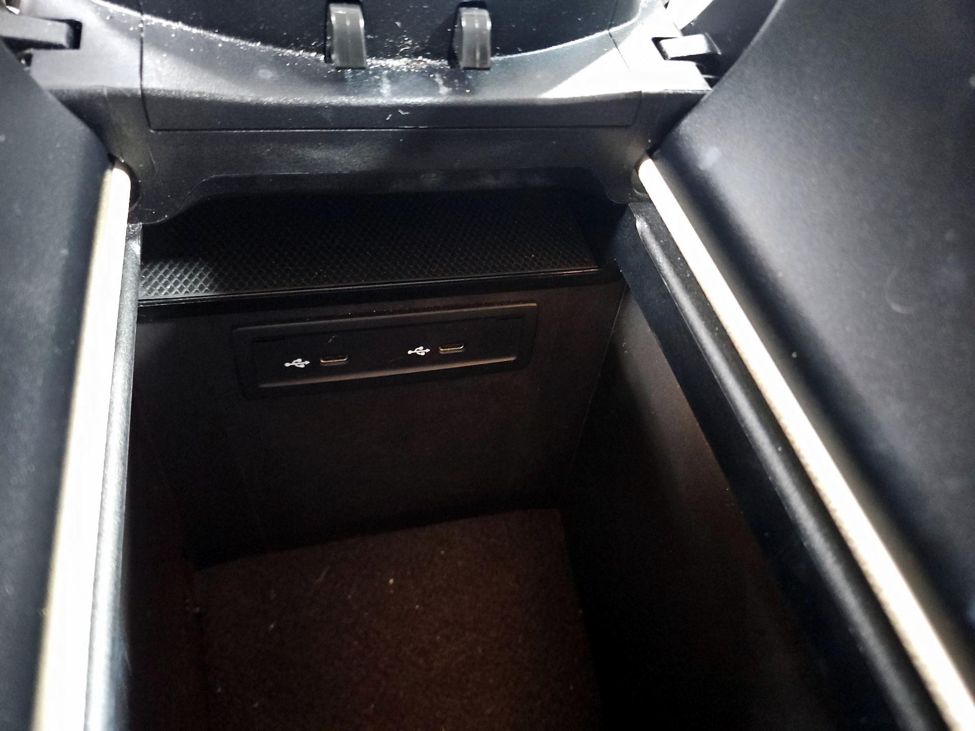 Thumbnail: 2020 Mercedes-Benz GLC - 18