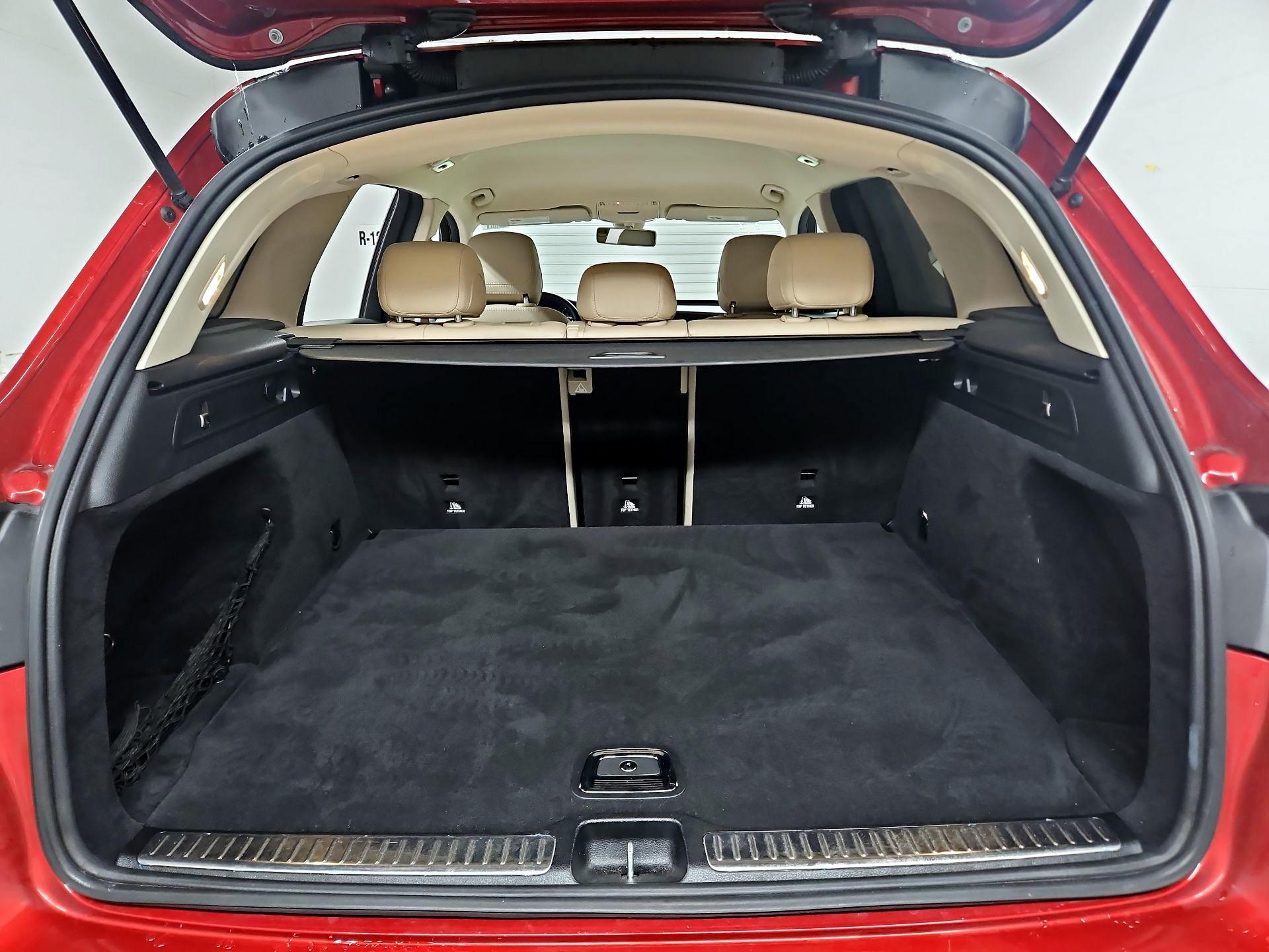 Thumbnail: 2020 Mercedes-Benz GLC - 20