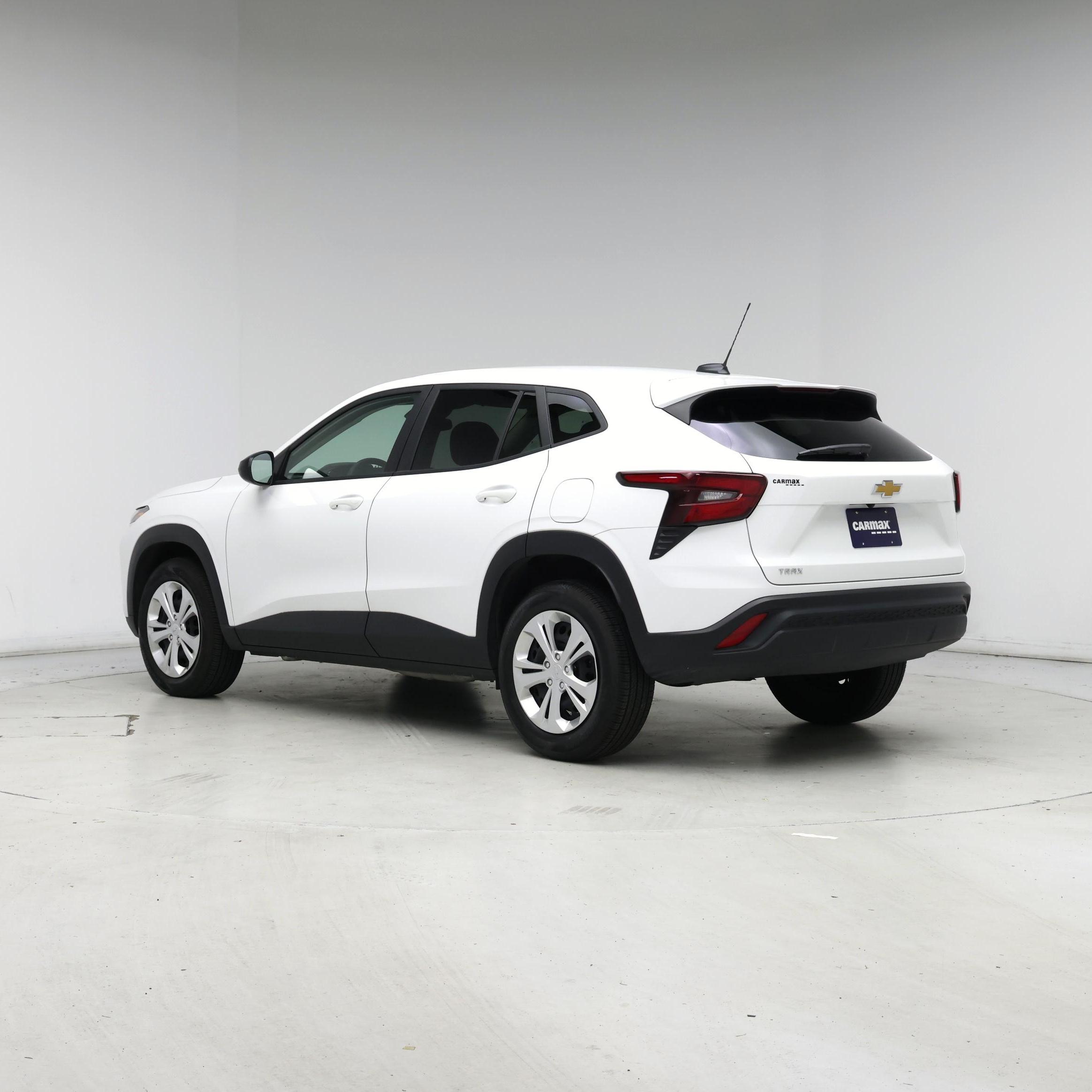 Thumbnail: 2024 Chevrolet Trax - 2