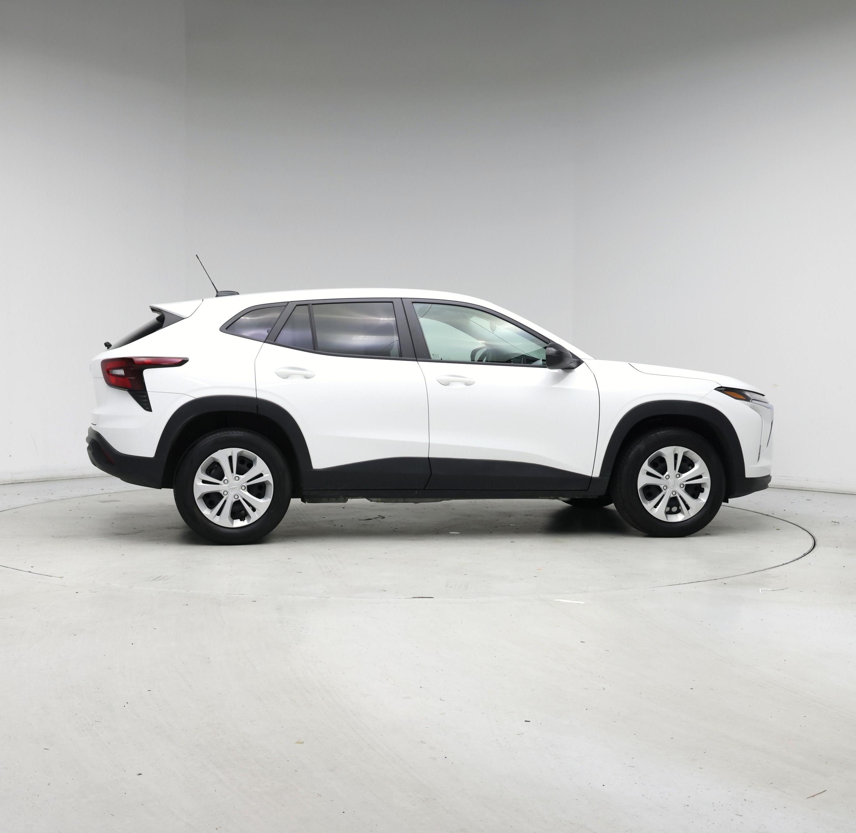 Thumbnail: 2024 Chevrolet Trax - 7