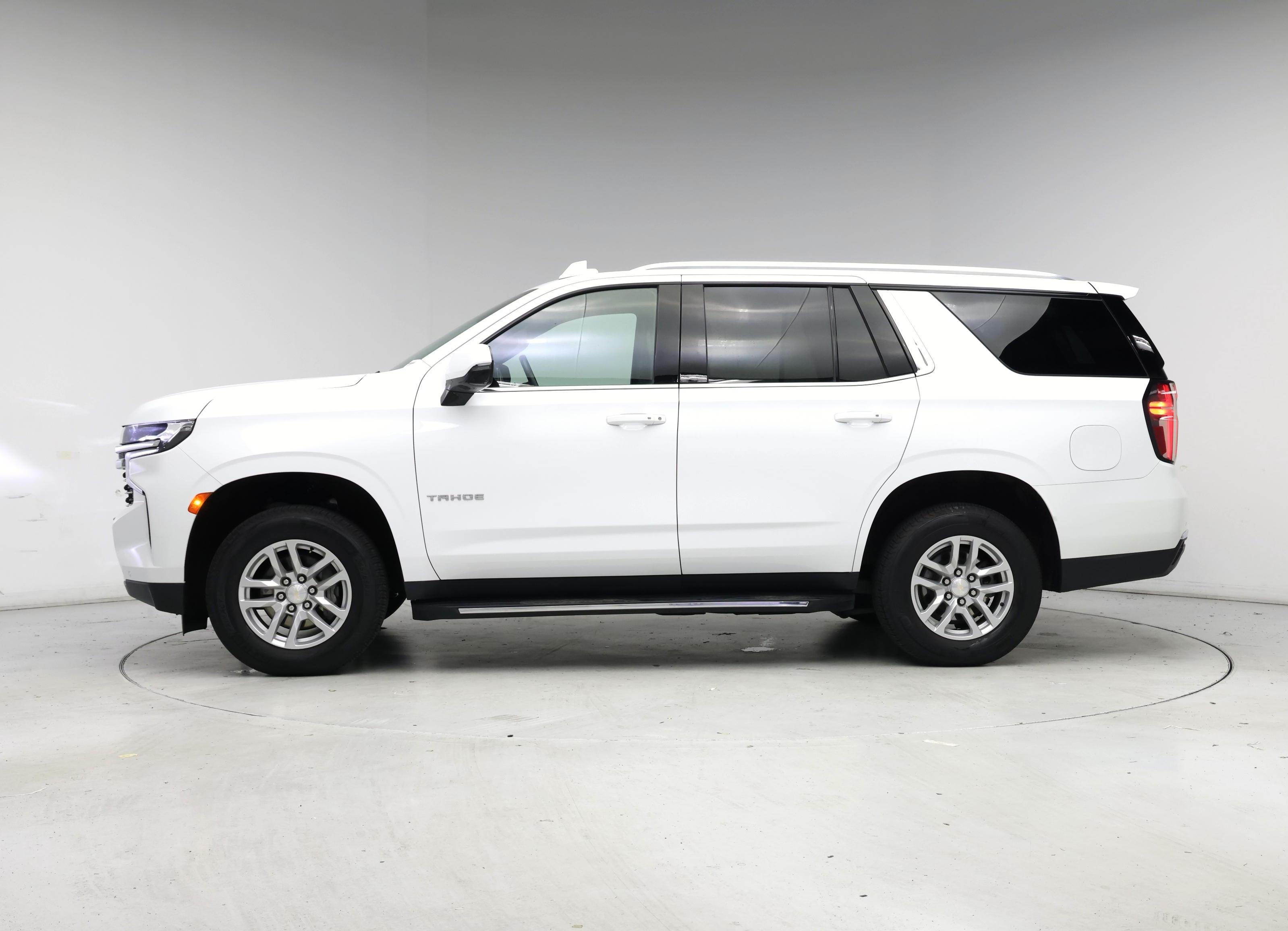 Thumbnail: 2022 Chevrolet Tahoe - 3