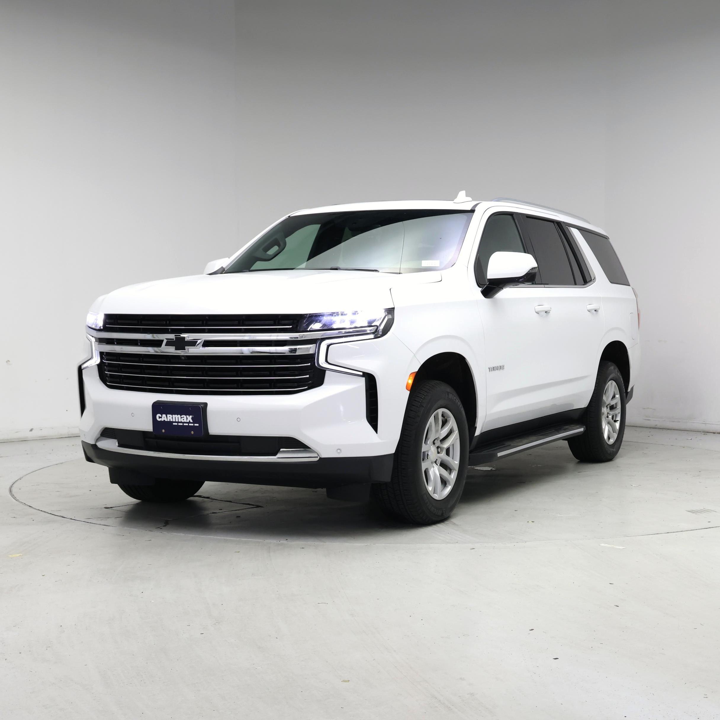 Thumbnail: 2022 Chevrolet Tahoe - 4