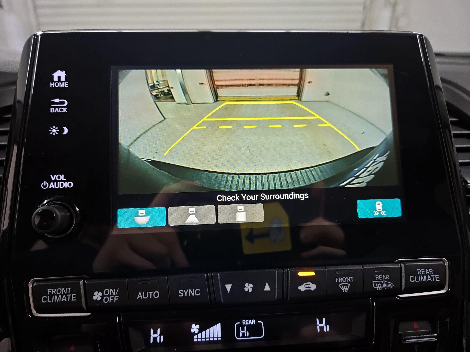 Thumbnail: 2019 Honda Odyssey - 14