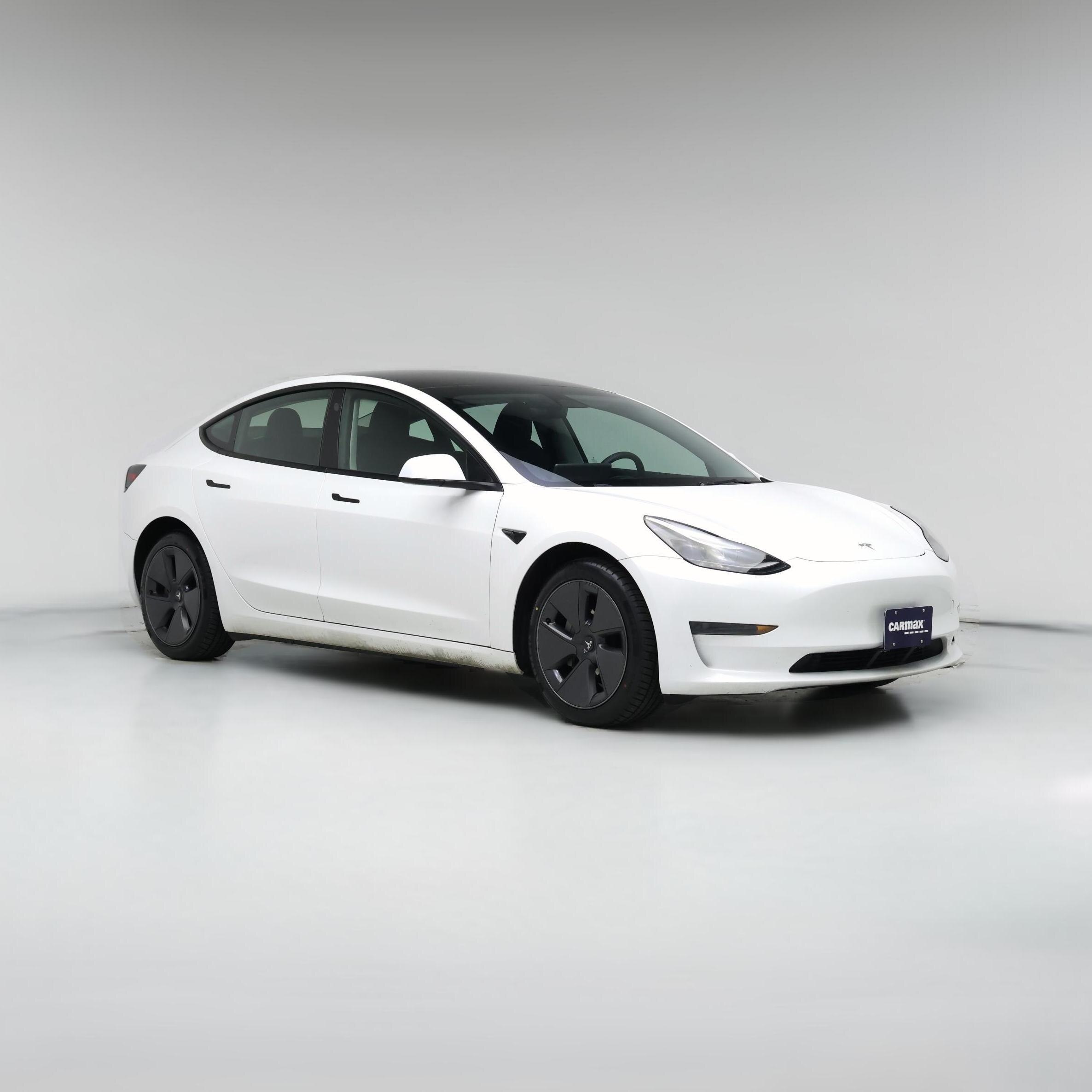 Thumbnail: 2023 Tesla Model 3 - 1