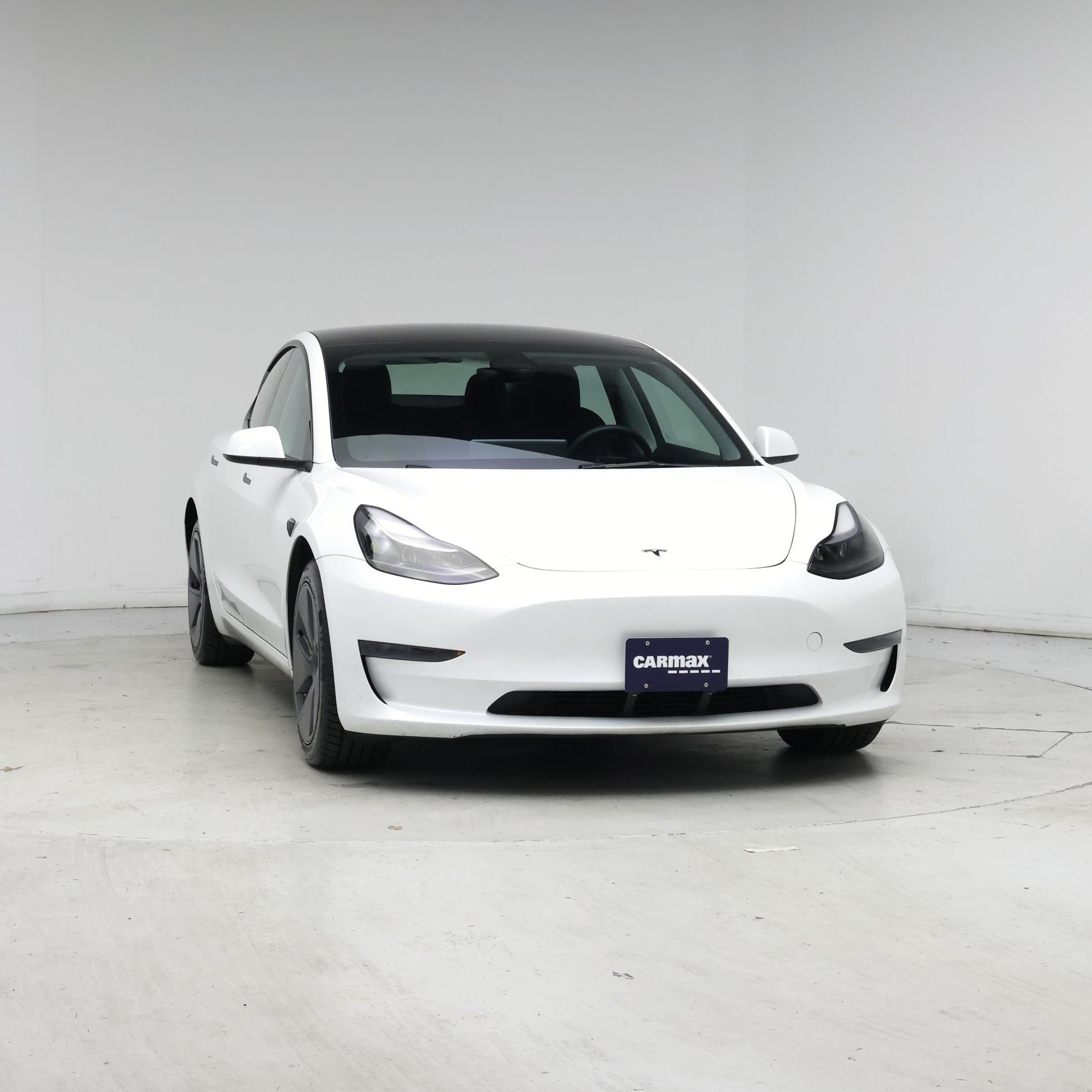 Thumbnail: 2023 Tesla Model 3 - 5