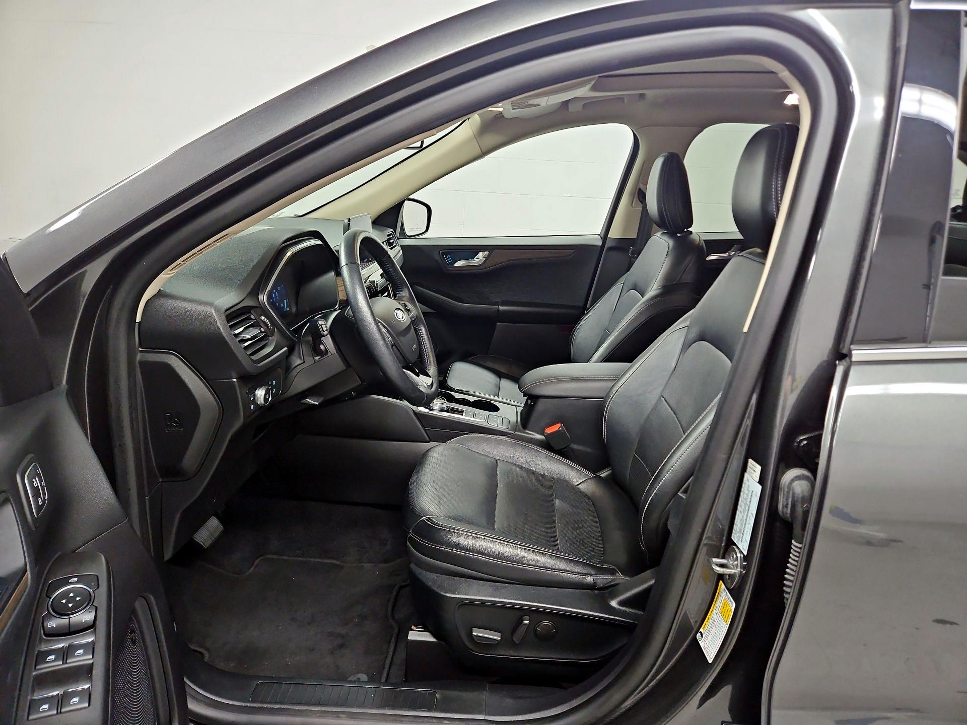 Thumbnail: 2020 Ford Escape - 11