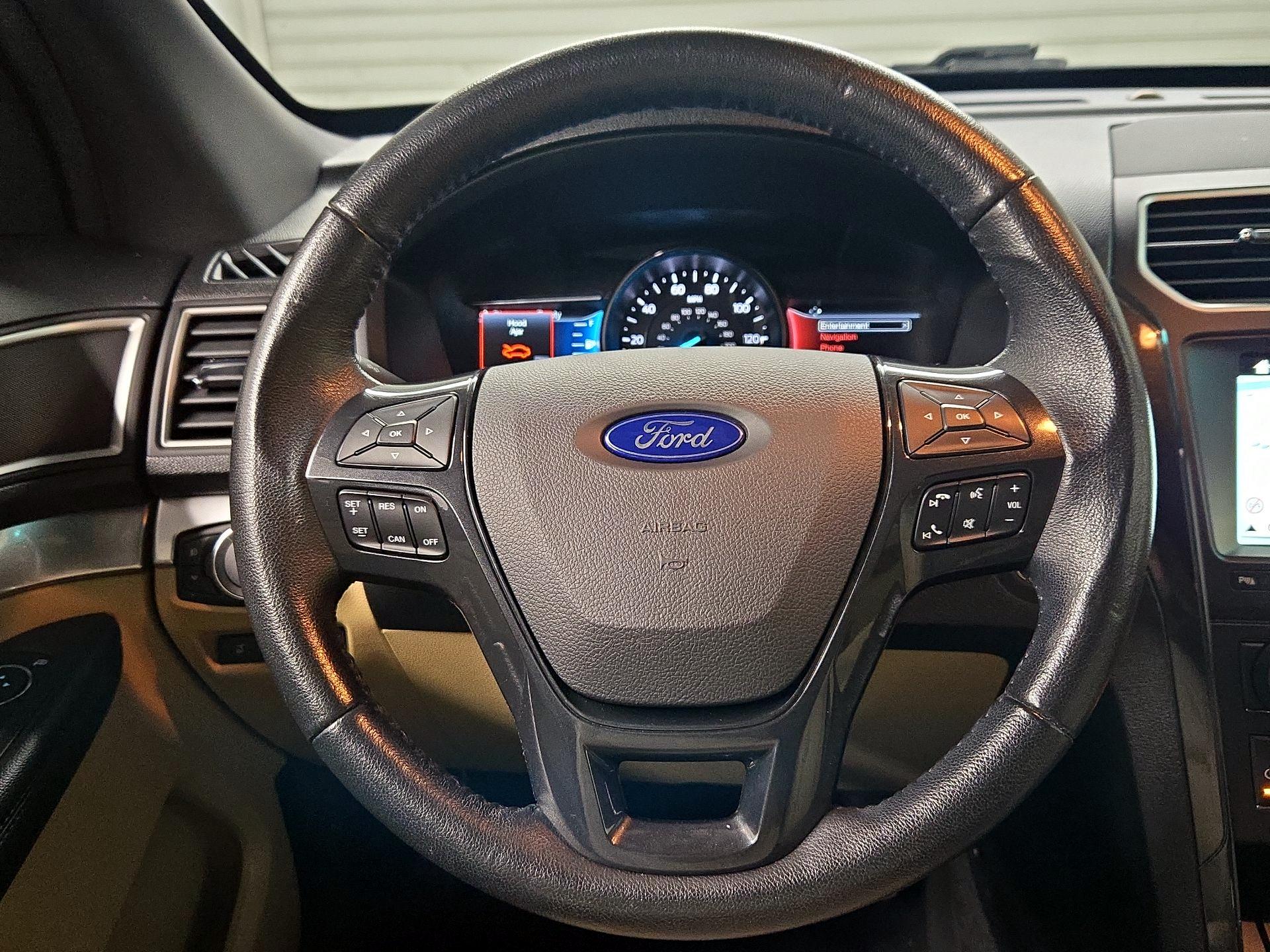 Thumbnail: 2017 Ford Explorer - 10