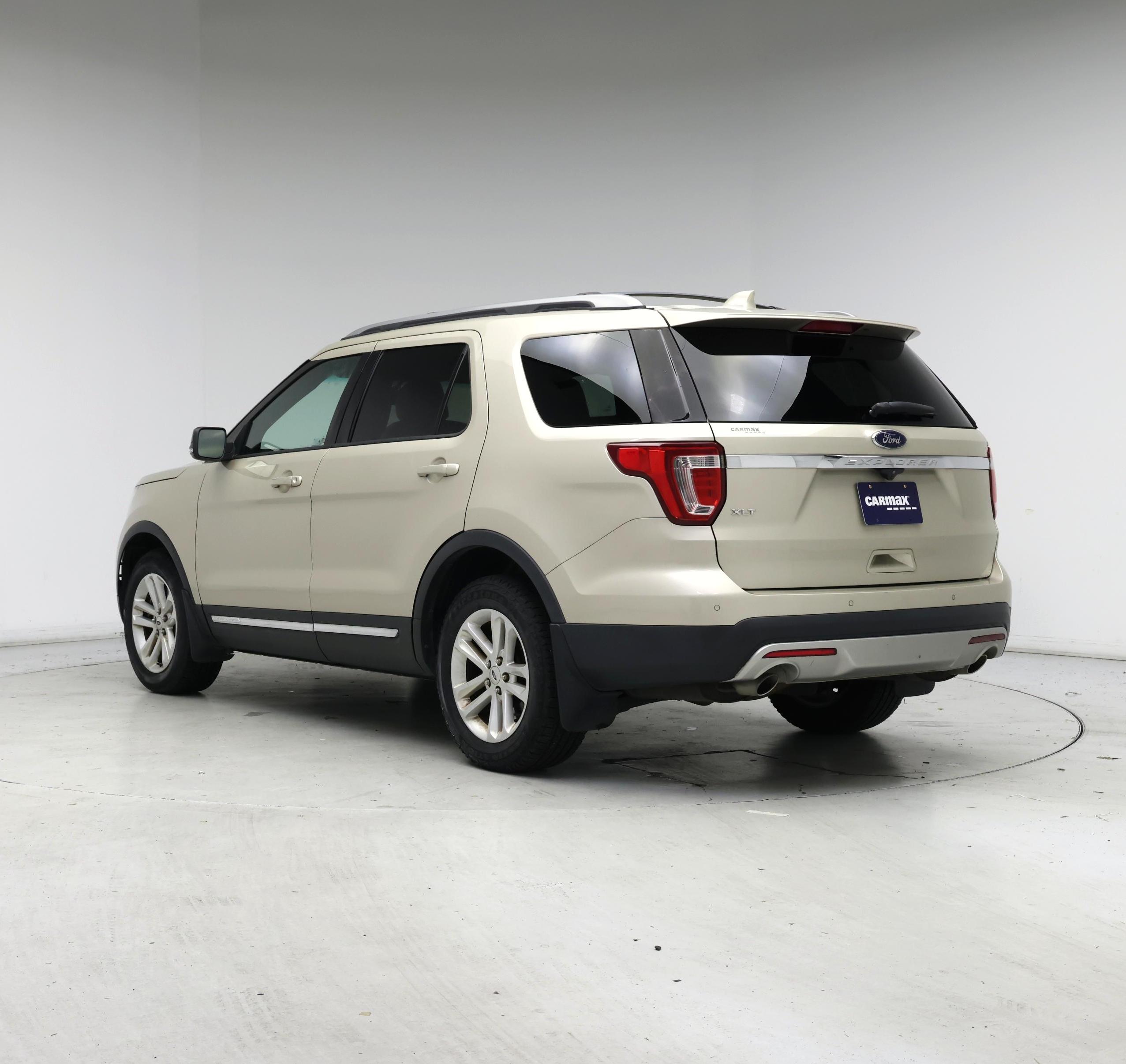 Thumbnail: 2017 Ford Explorer - 2