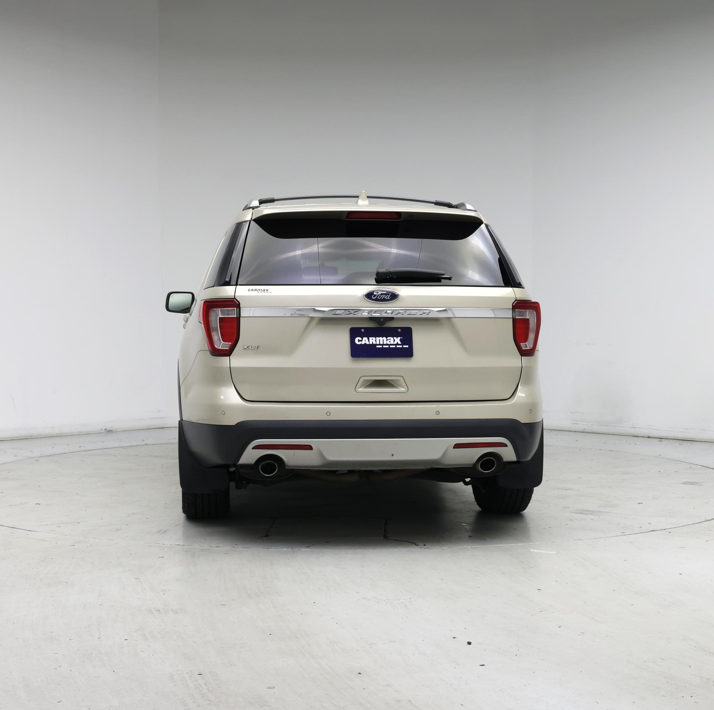 Thumbnail: 2017 Ford Explorer - 6