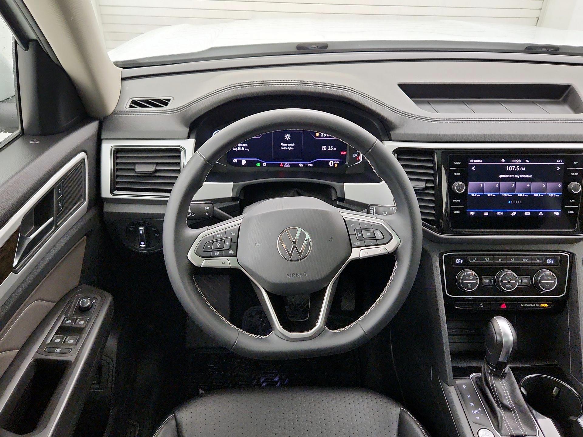 Thumbnail: 2022 Volkswagen Atlas - 10