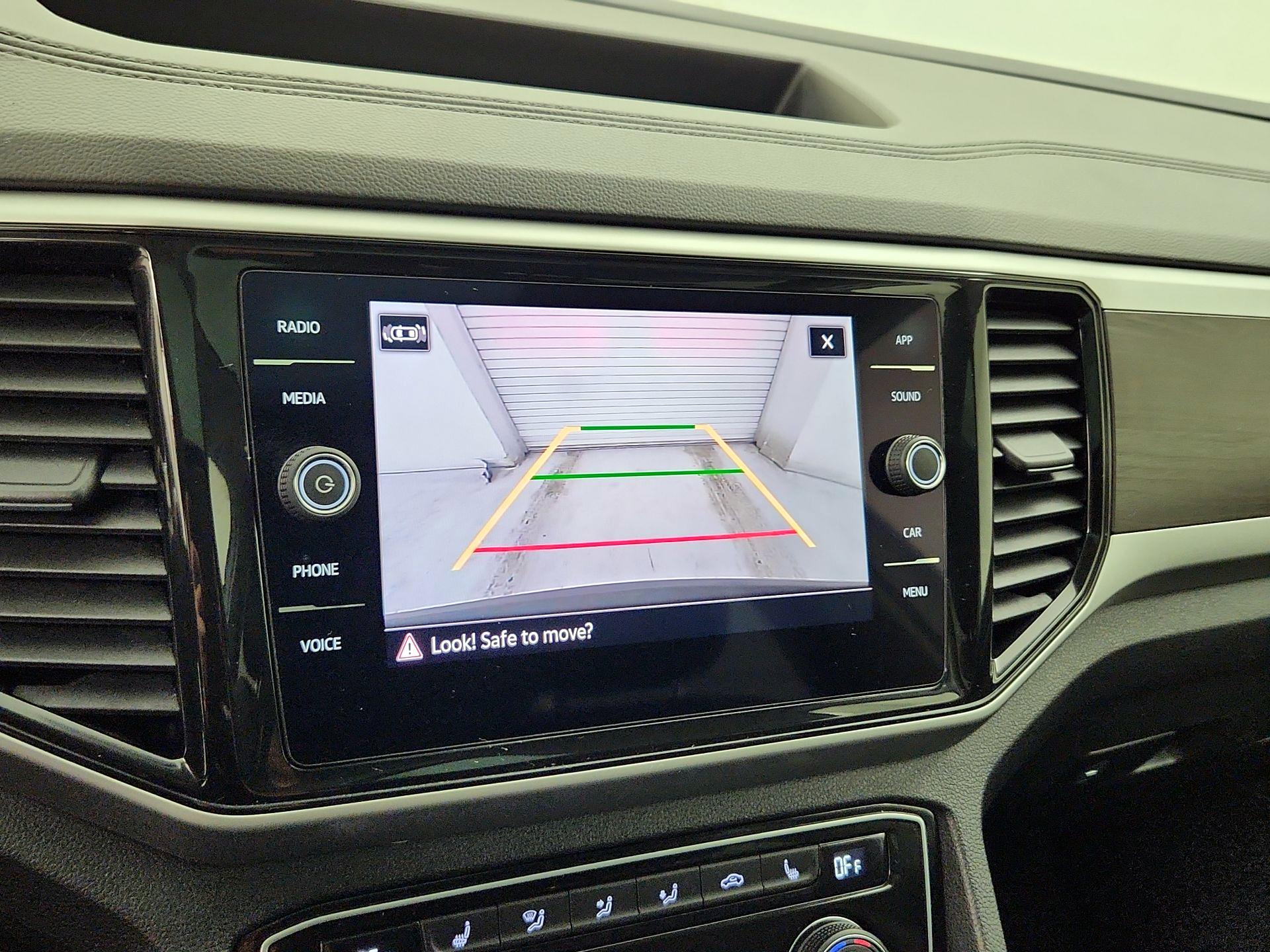 Thumbnail: 2022 Volkswagen Atlas - 14