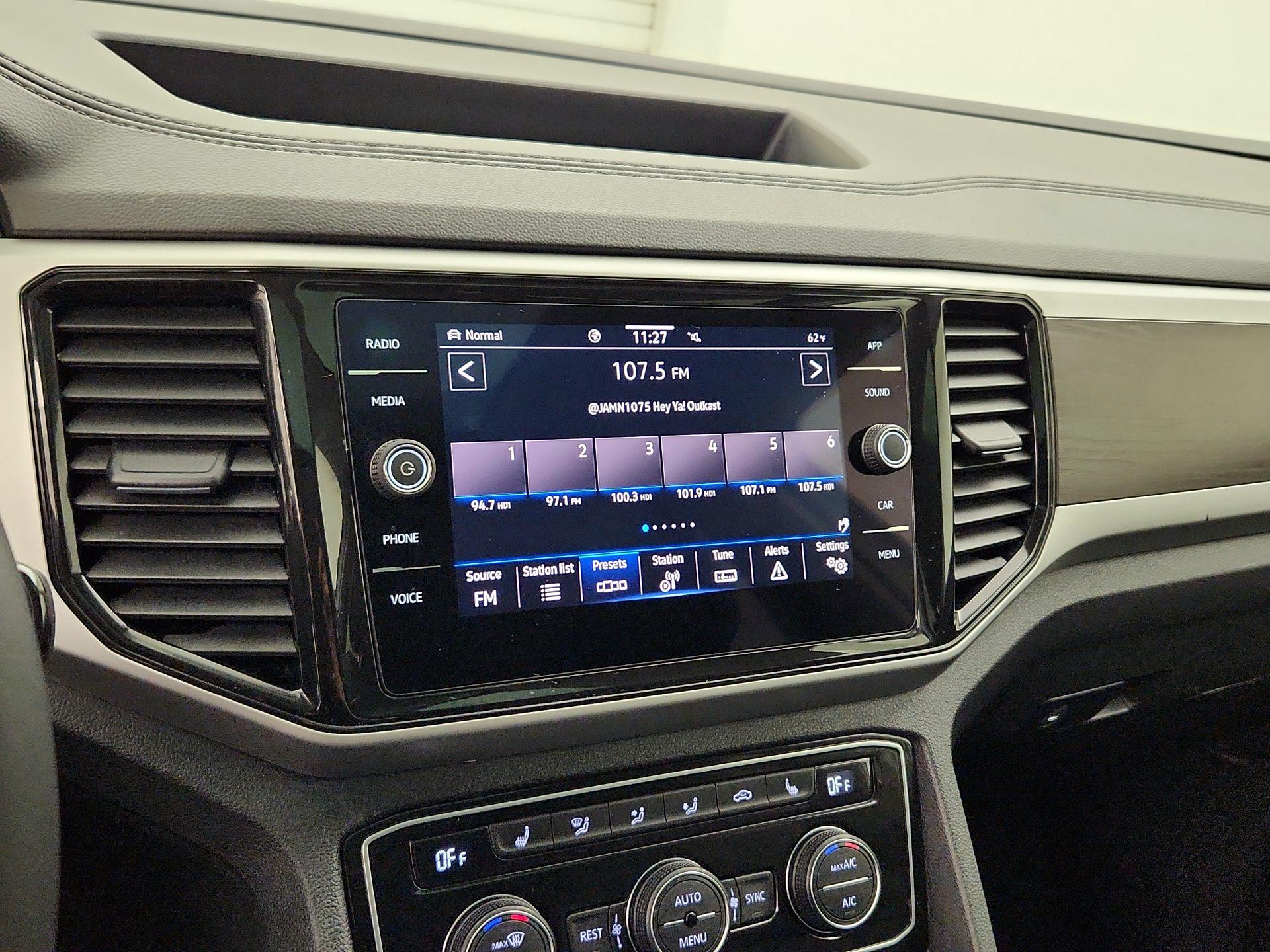 Thumbnail: 2022 Volkswagen Atlas - 15