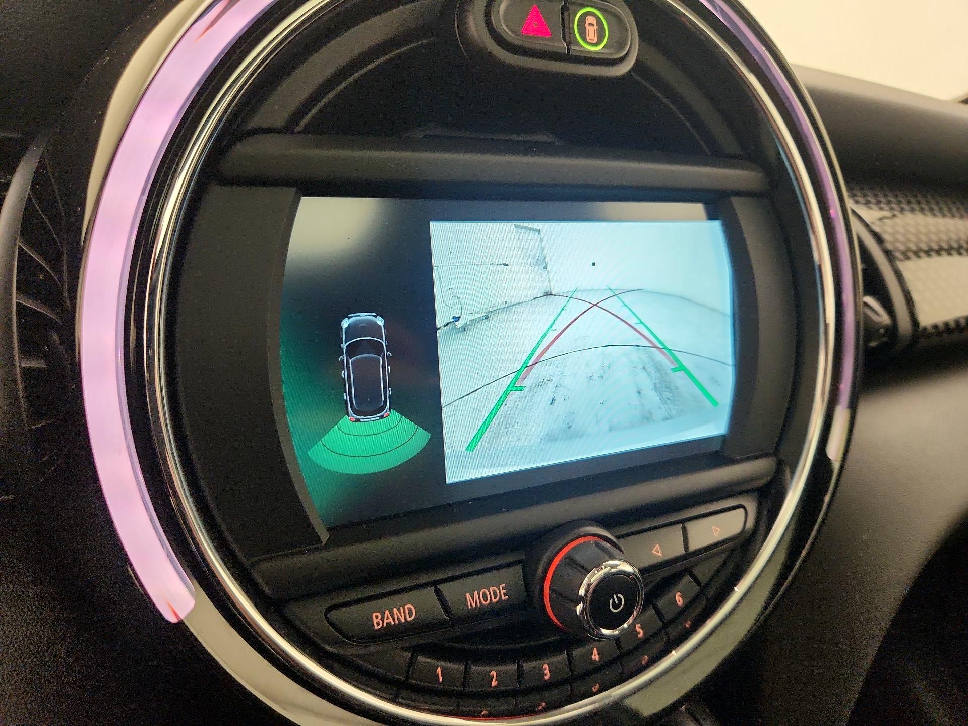 Thumbnail: 2021 MINI Cooper Hardtop - 14