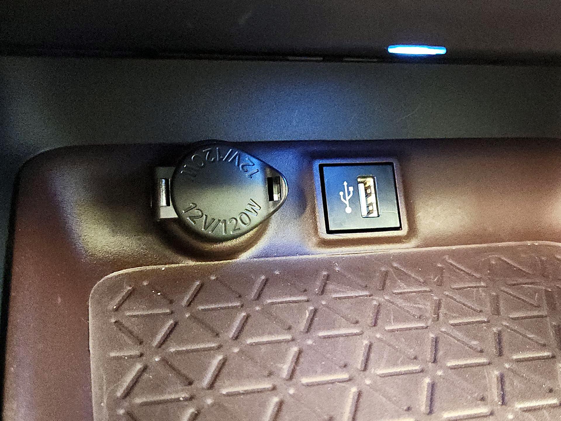 Thumbnail: 2023 Toyota RAV4 - 18