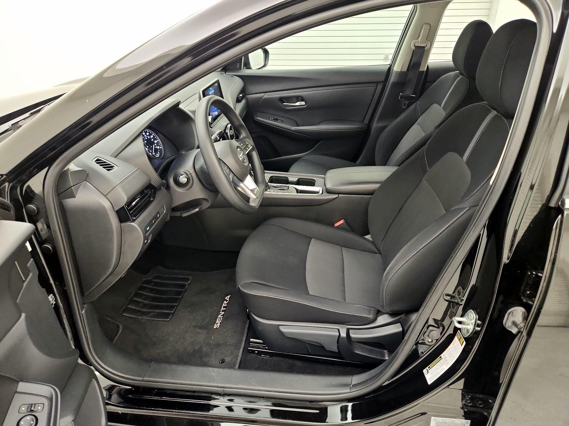 Thumbnail: 2023 Nissan Sentra - 11