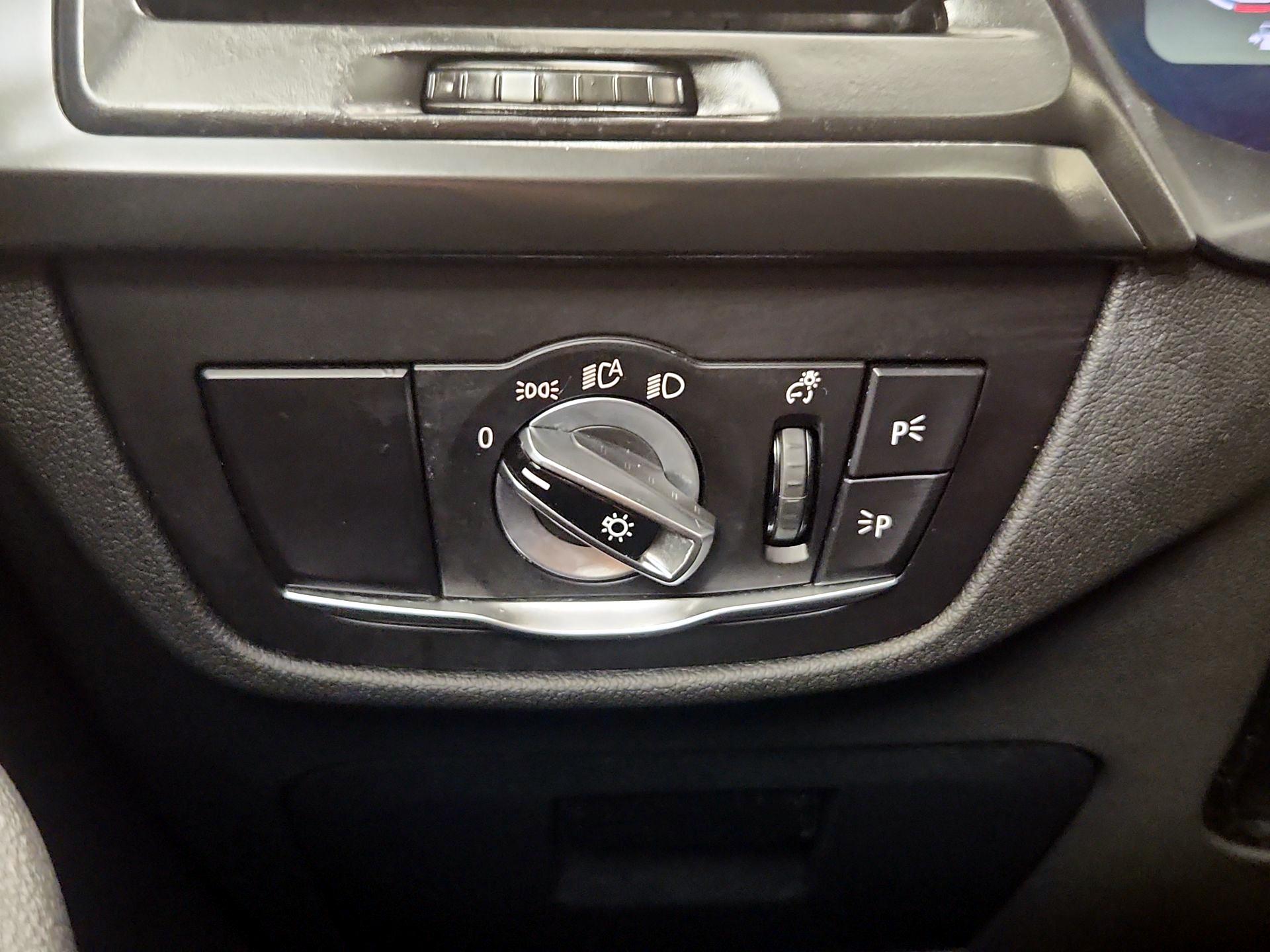 Thumbnail: 2023 BMW X4 - 13