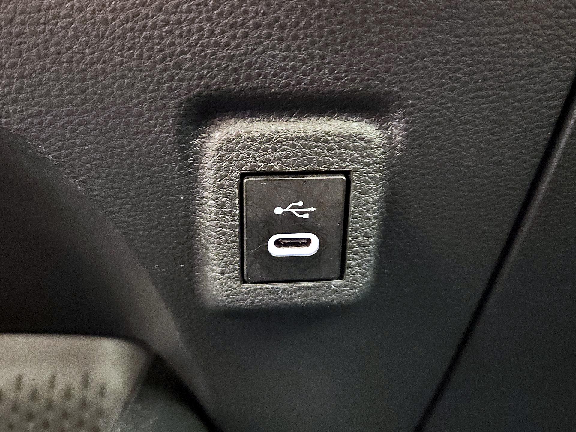 Thumbnail: 2024 Toyota Corolla - 18