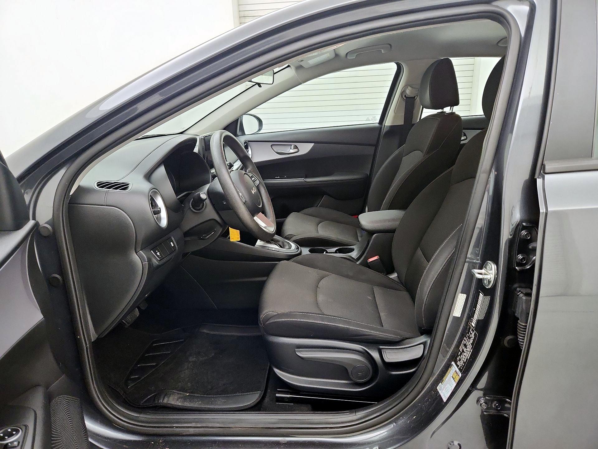 Thumbnail: 2024 Kia Forte - 11