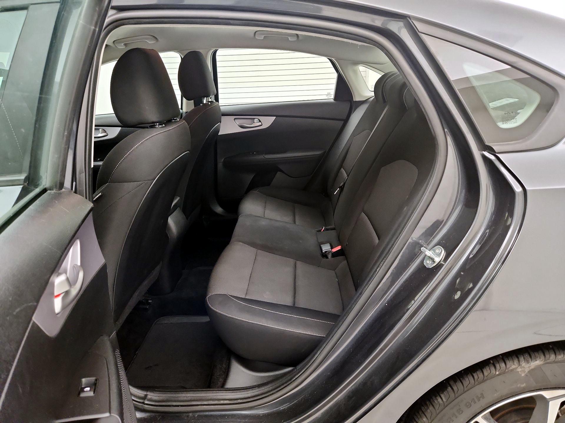 Thumbnail: 2024 Kia Forte - 19