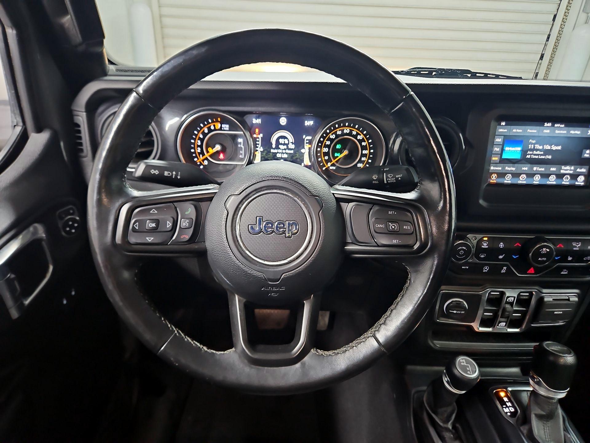 Thumbnail: 2021 Jeep Gladiator - 10