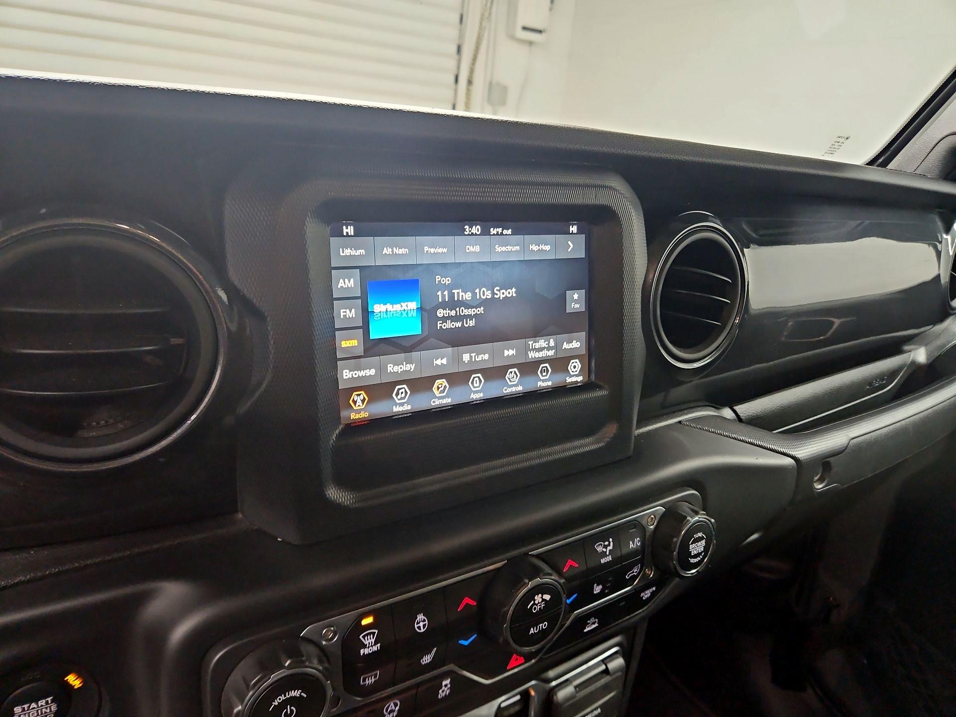 Thumbnail: 2021 Jeep Gladiator - 15