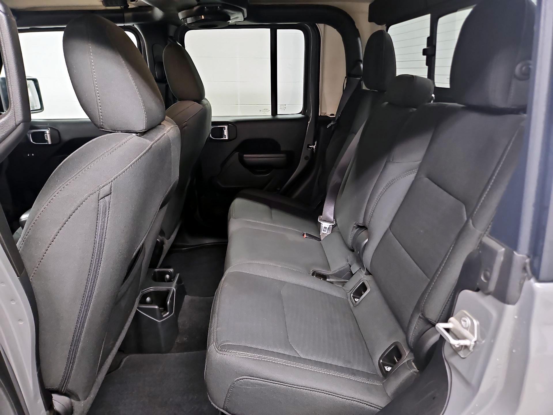 Thumbnail: 2021 Jeep Gladiator - 19