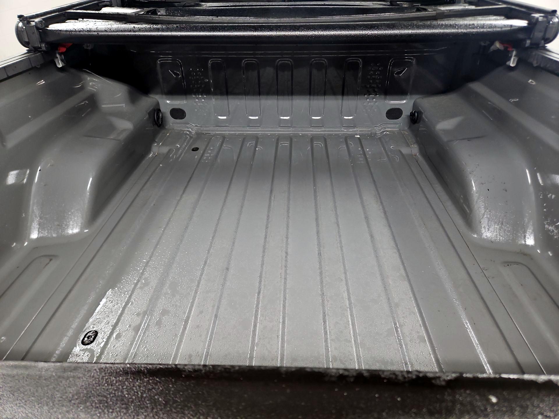 Thumbnail: 2021 Jeep Gladiator - 20