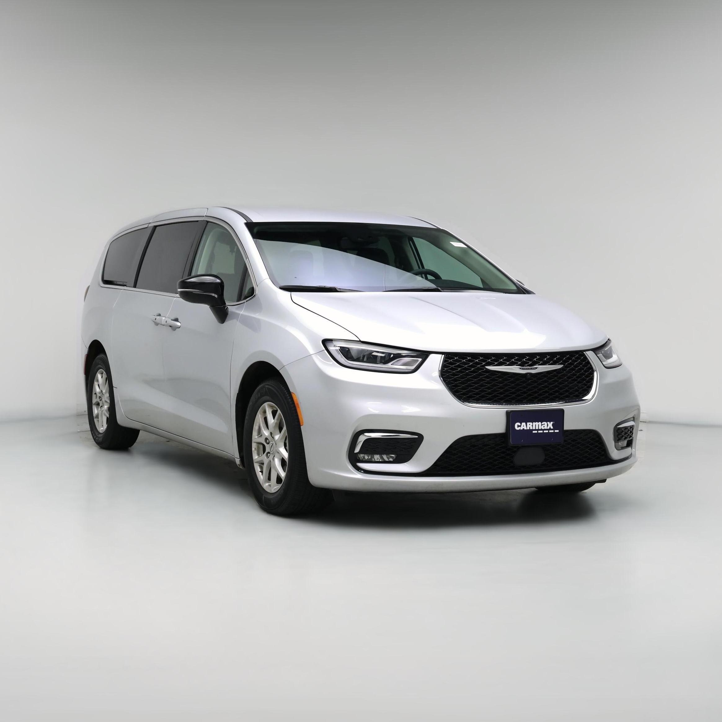 Thumbnail: 2024 Chrysler Pacifica - 1