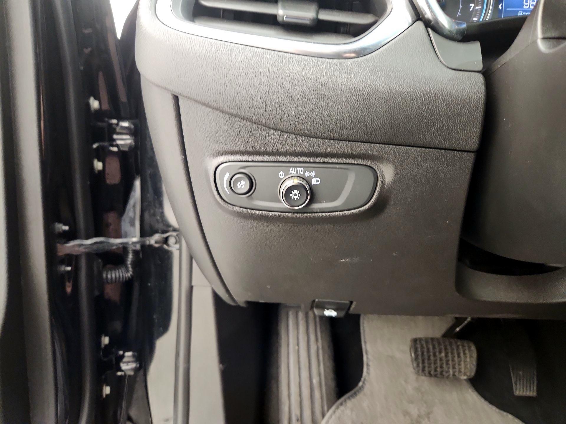 Thumbnail: 2023 Chevrolet Equinox - 13