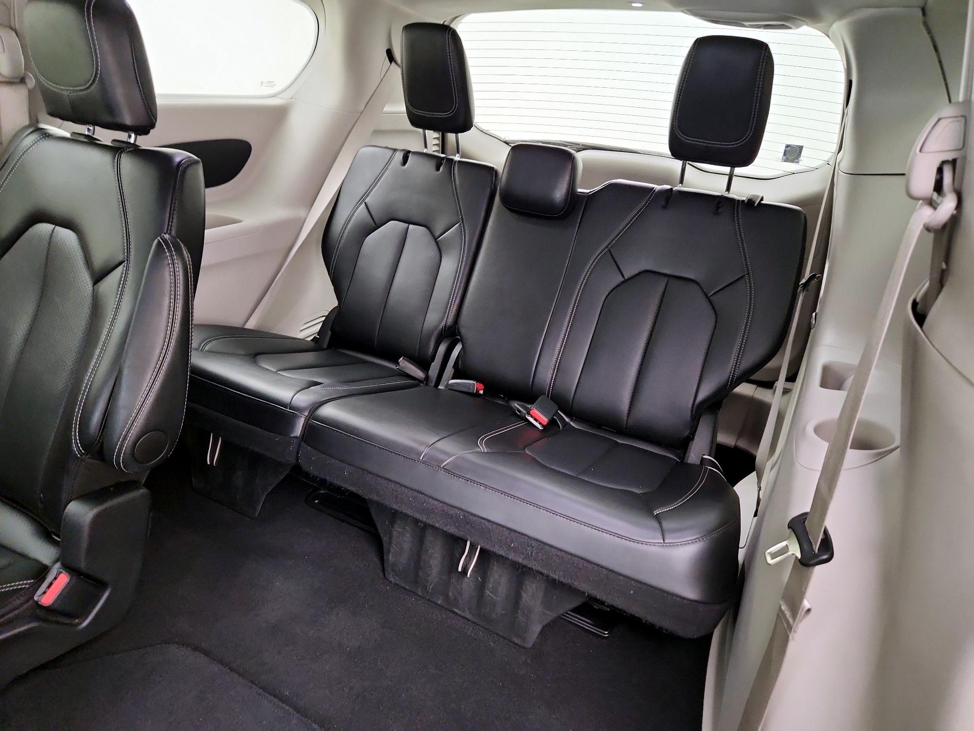 Thumbnail: 2024 Chrysler Pacifica - 20