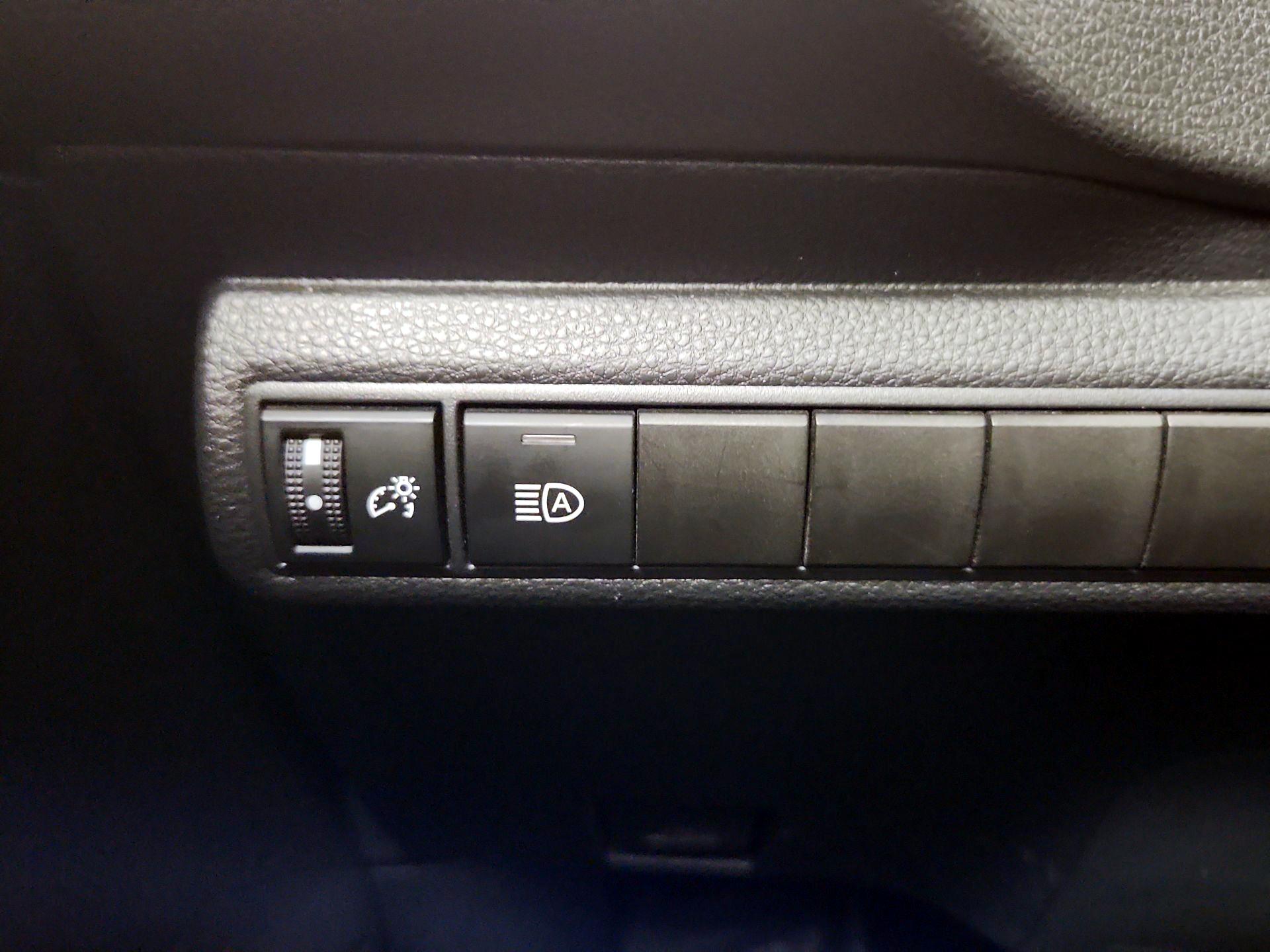 Thumbnail: 2024 Toyota Corolla - 13