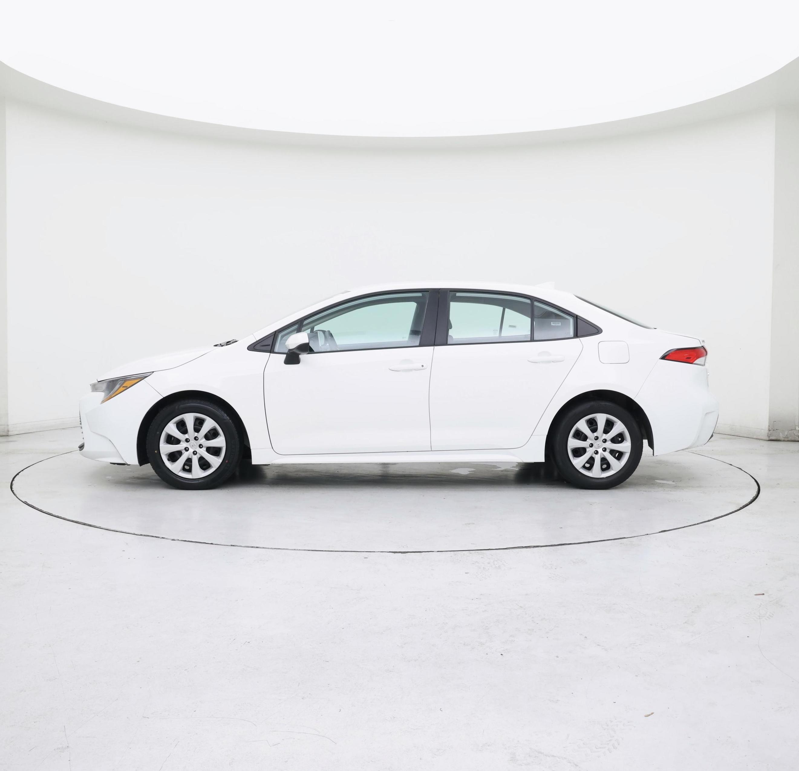 Thumbnail: 2024 Toyota Corolla - 3