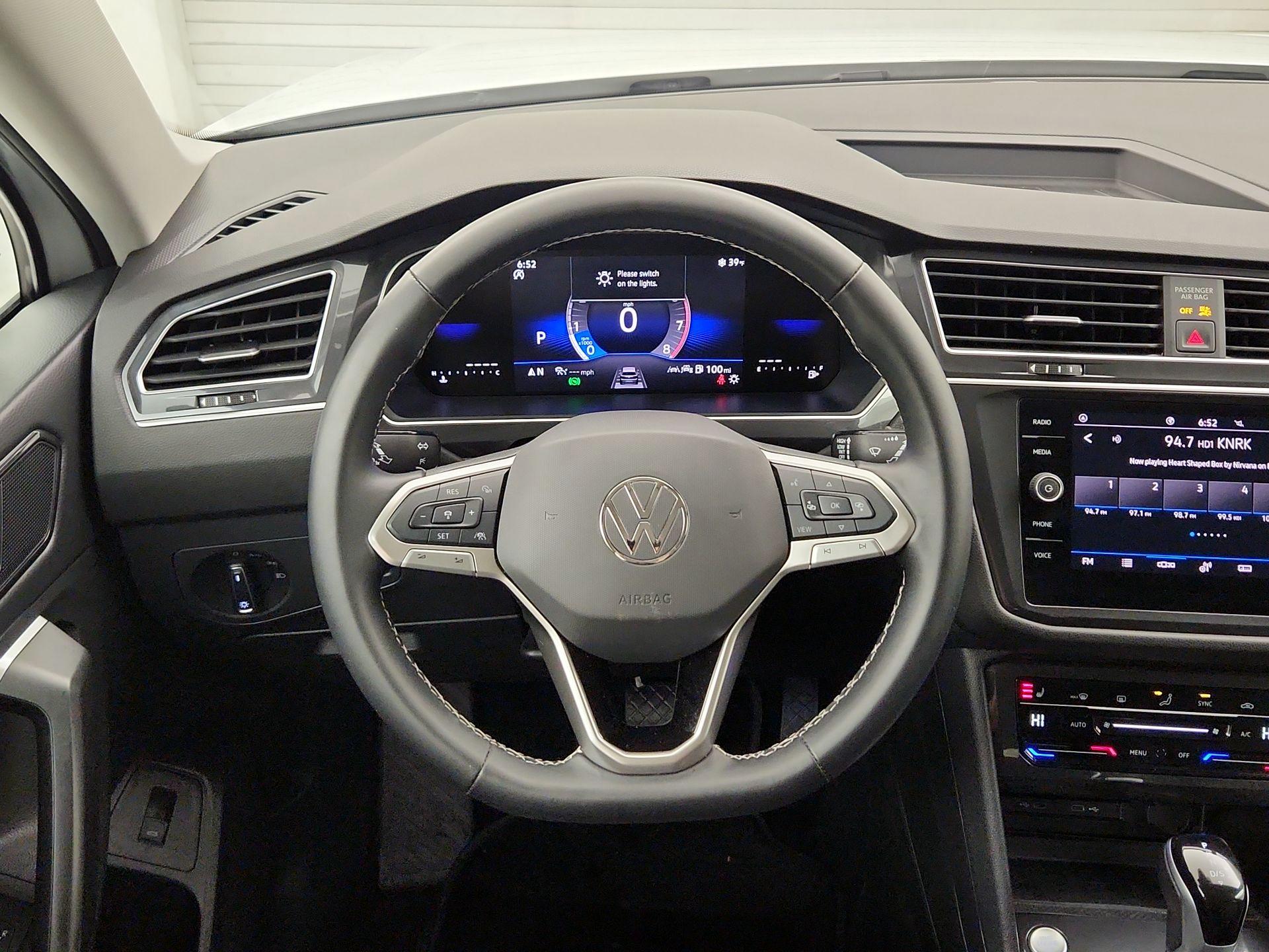 Thumbnail: 2024 Volkswagen Tiguan - 10