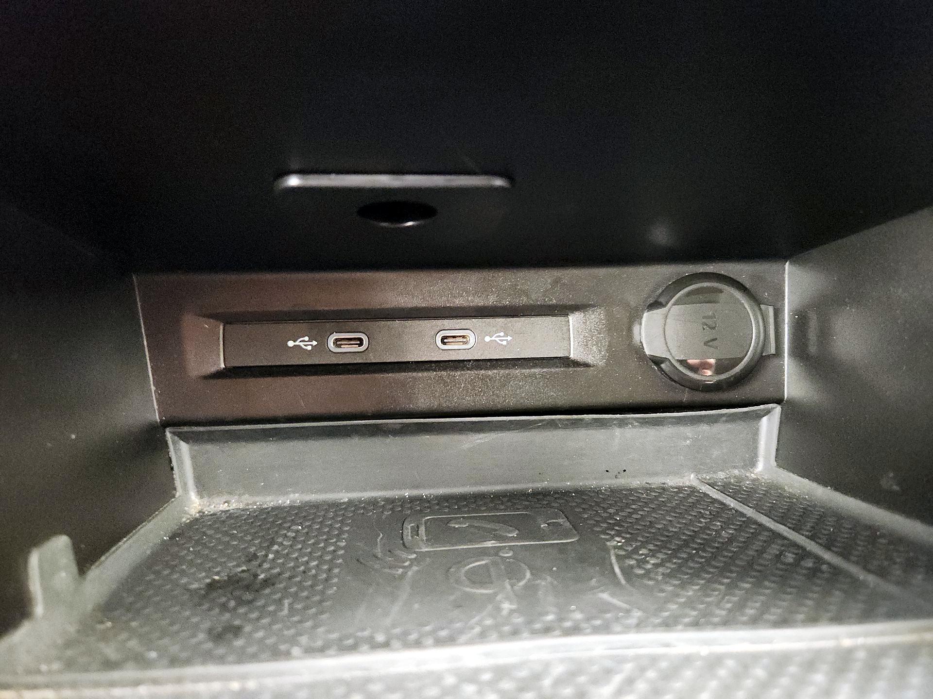 Thumbnail: 2024 Volkswagen Tiguan - 18