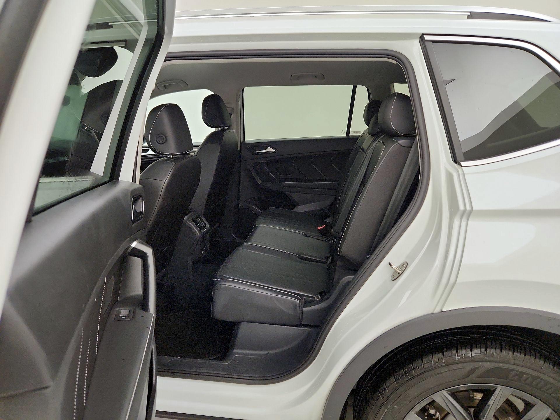 Thumbnail: 2024 Volkswagen Tiguan - 19