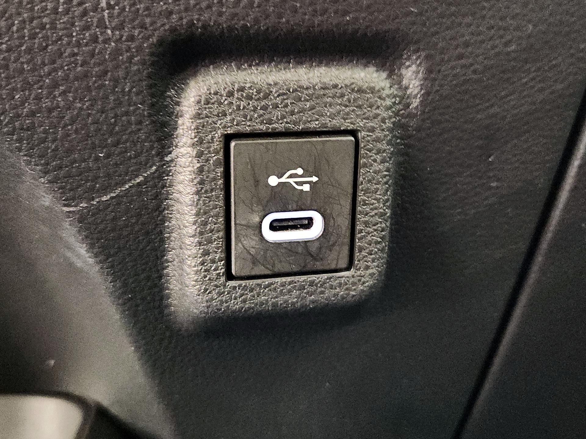 Thumbnail: 2024 Toyota Corolla - 18