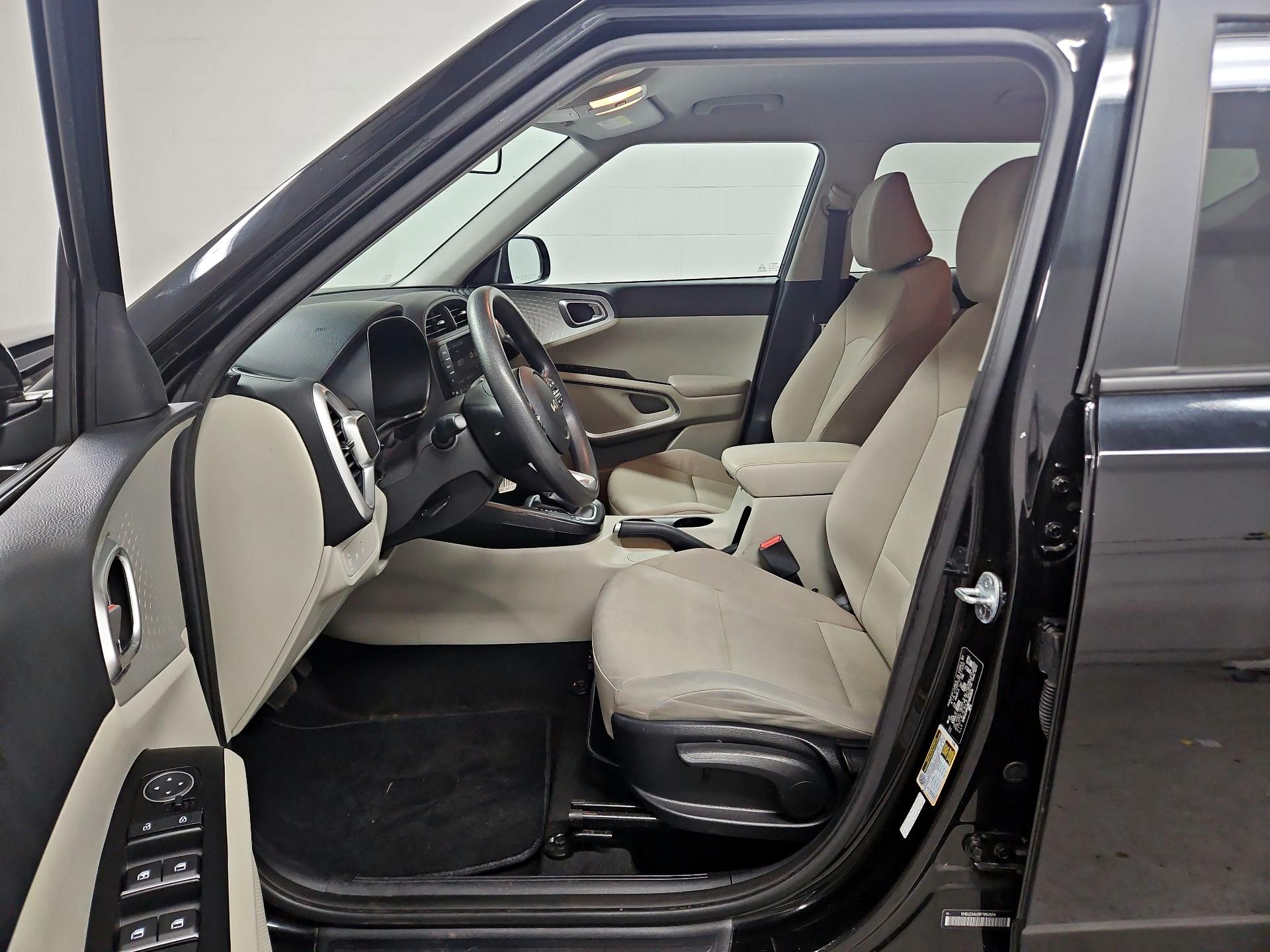 Thumbnail: 2023 Kia Soul - 11