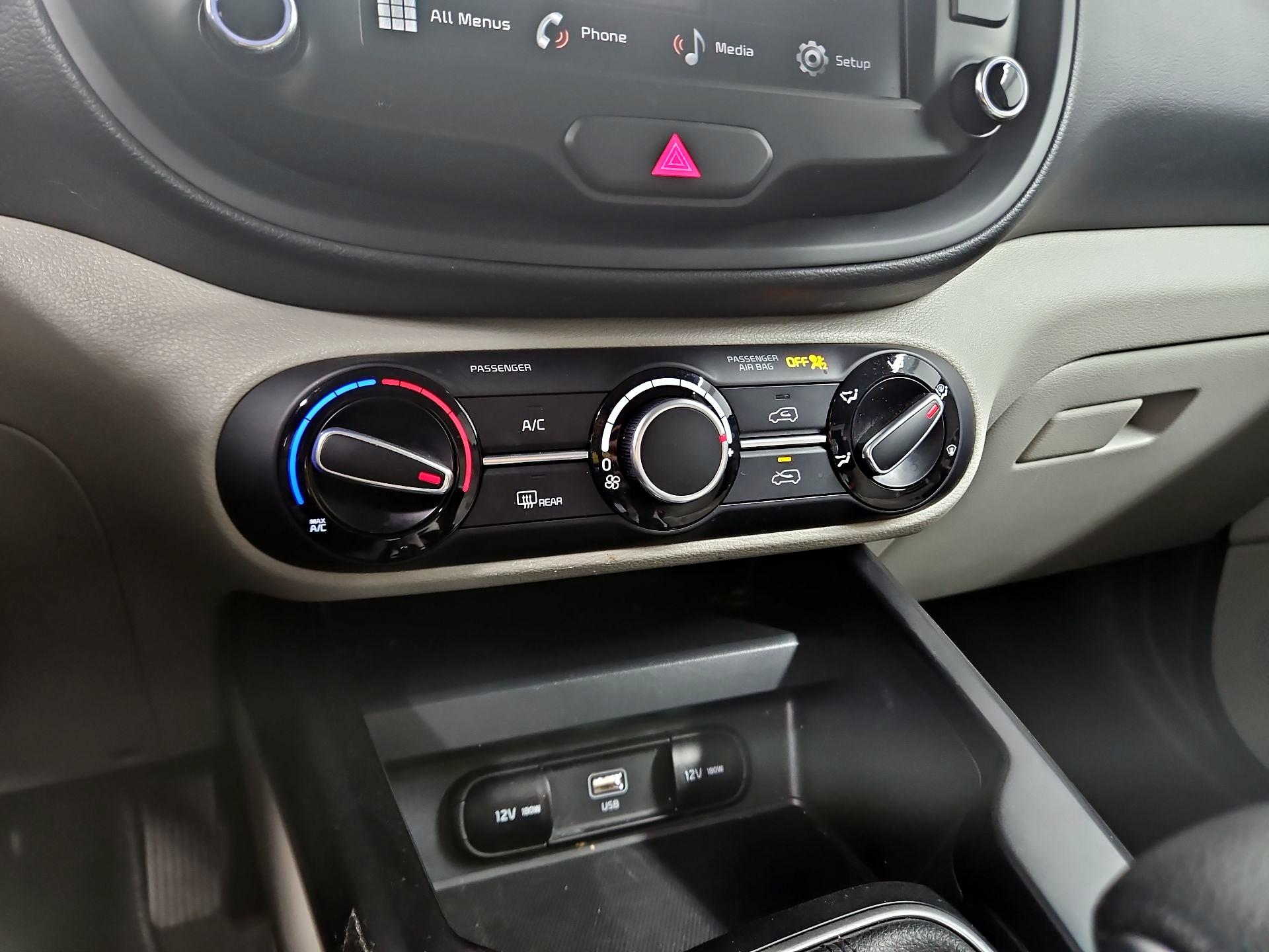 Thumbnail: 2023 Kia Soul - 16