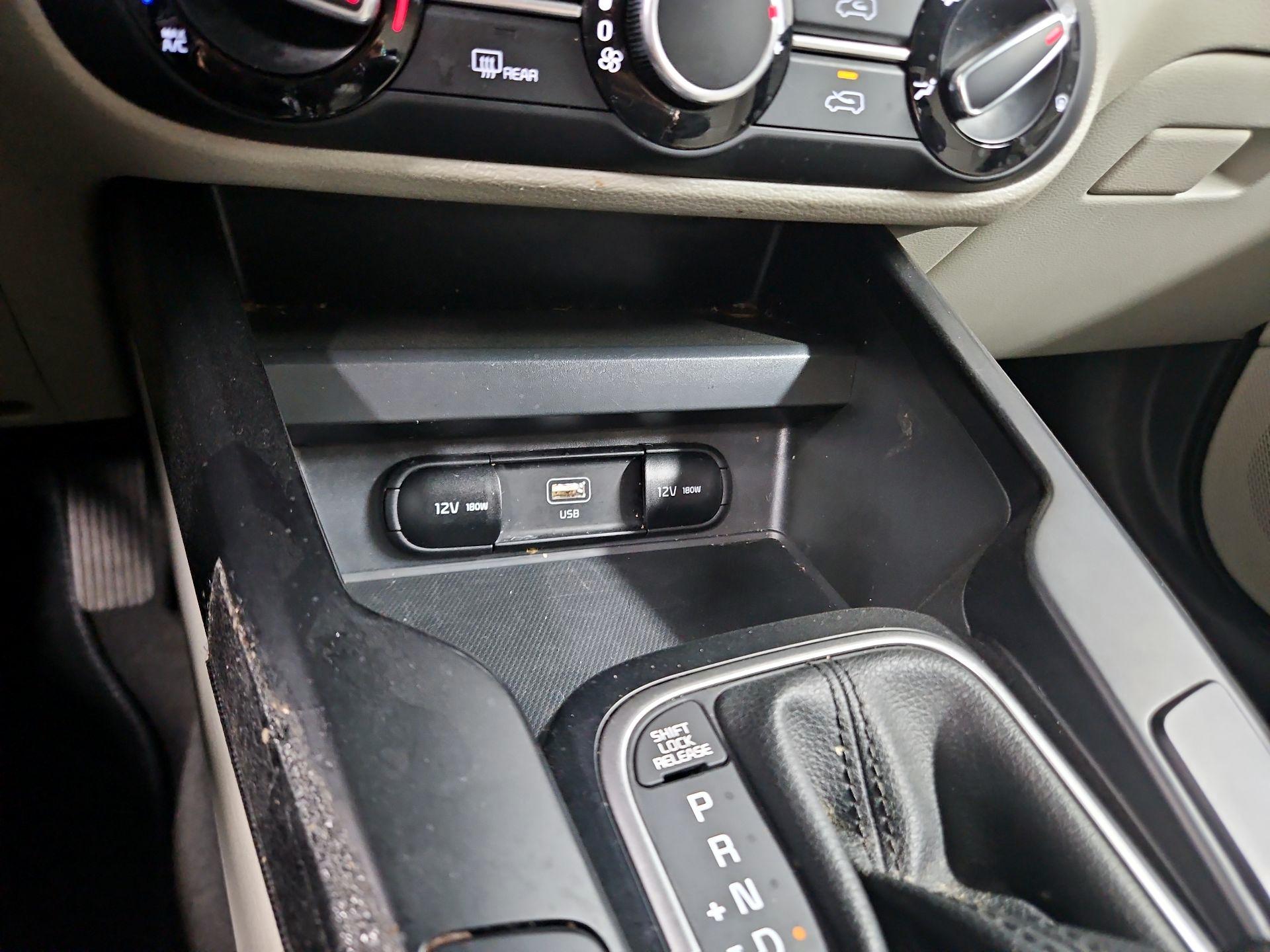 Thumbnail: 2023 Kia Soul - 18