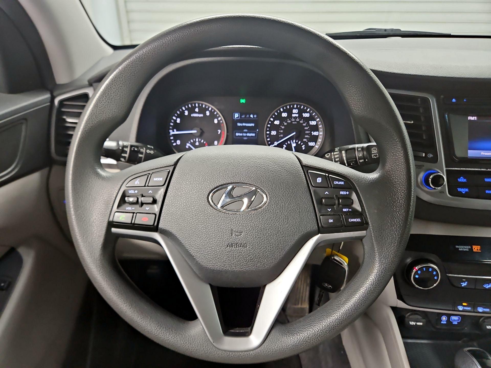 Thumbnail: 2016 Hyundai Tucson - 10