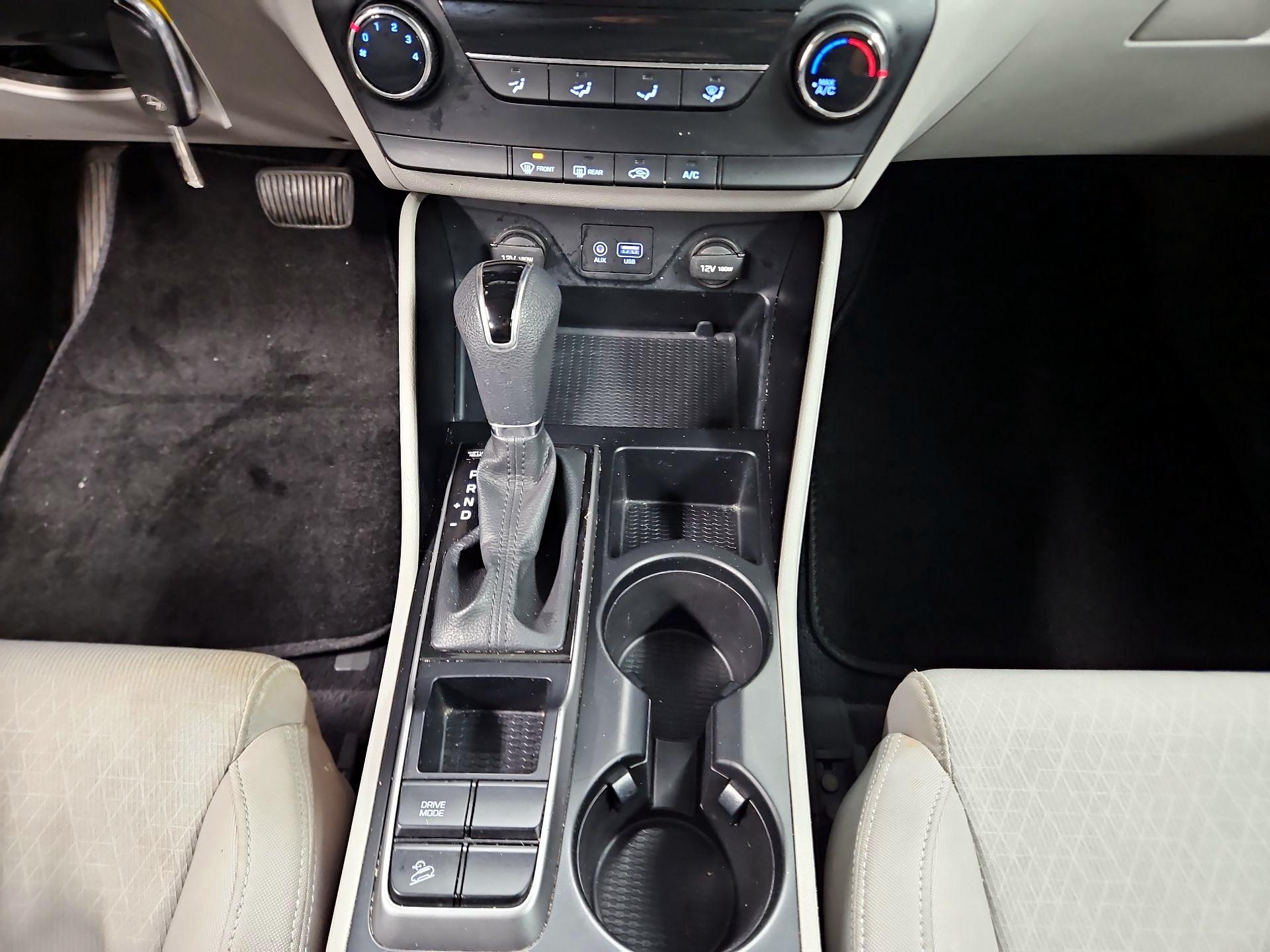 Thumbnail: 2016 Hyundai Tucson - 17