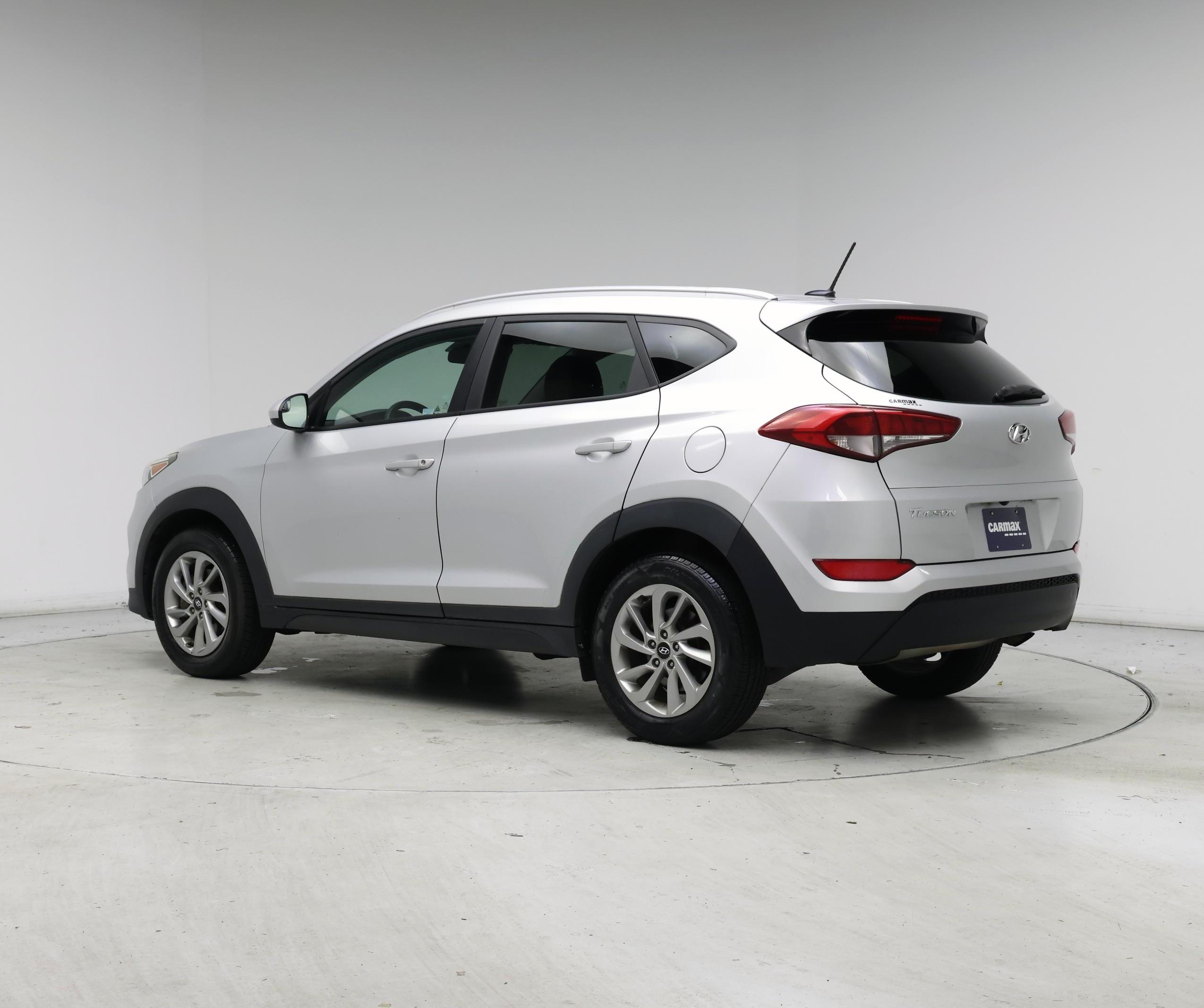 Thumbnail: 2016 Hyundai Tucson - 2
