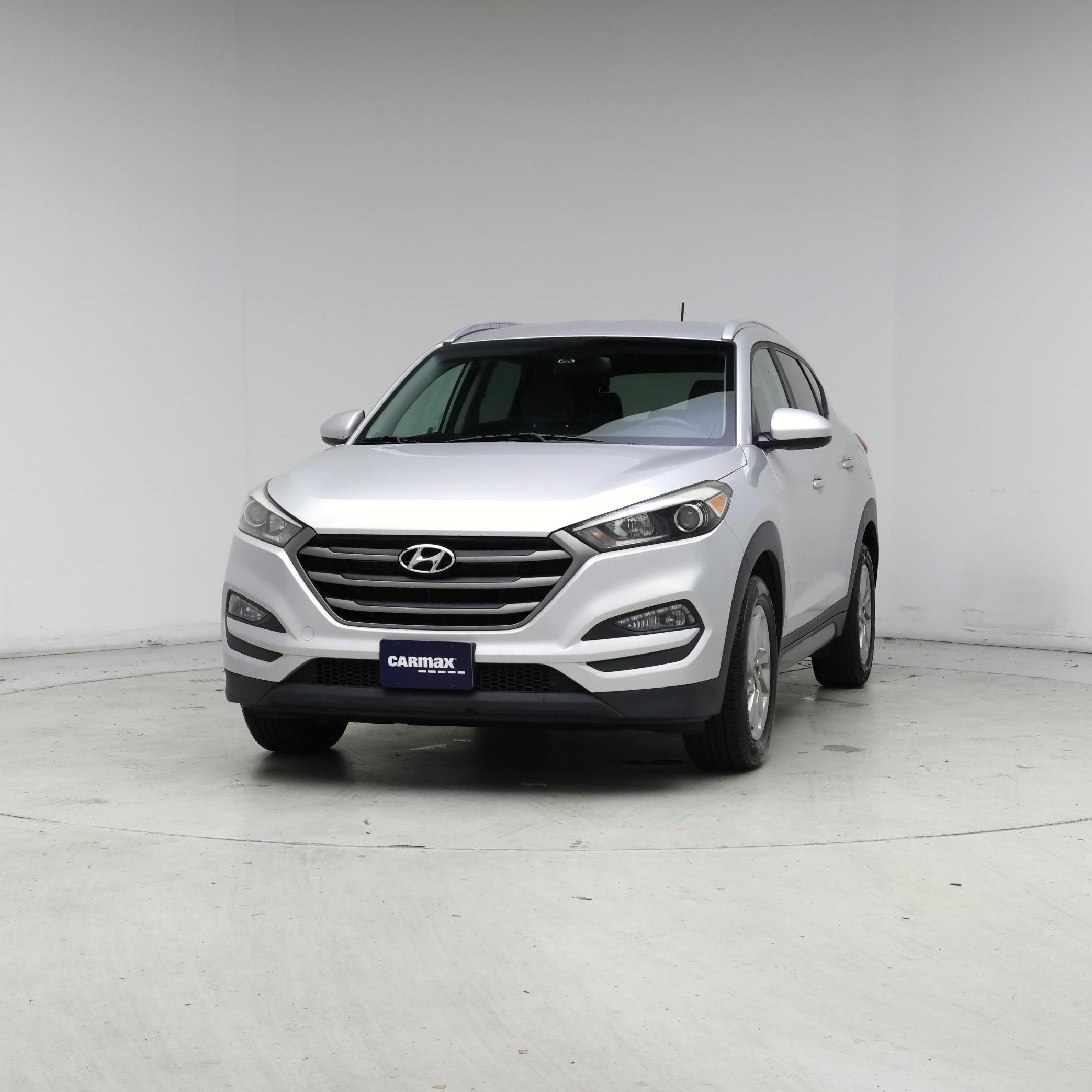 Thumbnail: 2016 Hyundai Tucson - 4